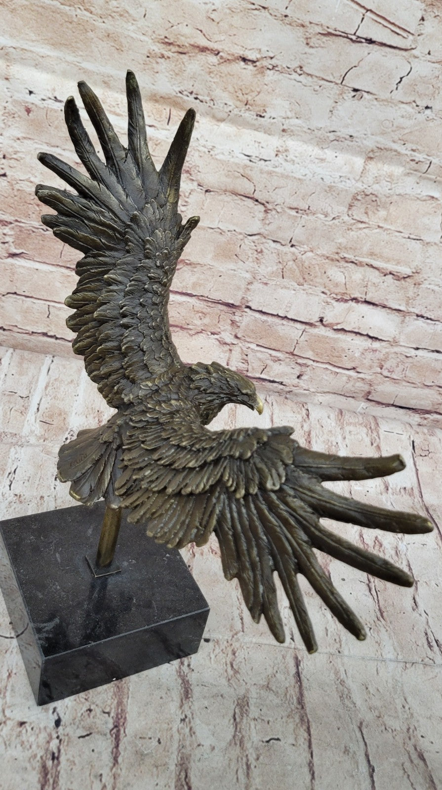 Large bronze Eagle sculpture by Milo. Finest USA bronze Hot casting Figure Sale