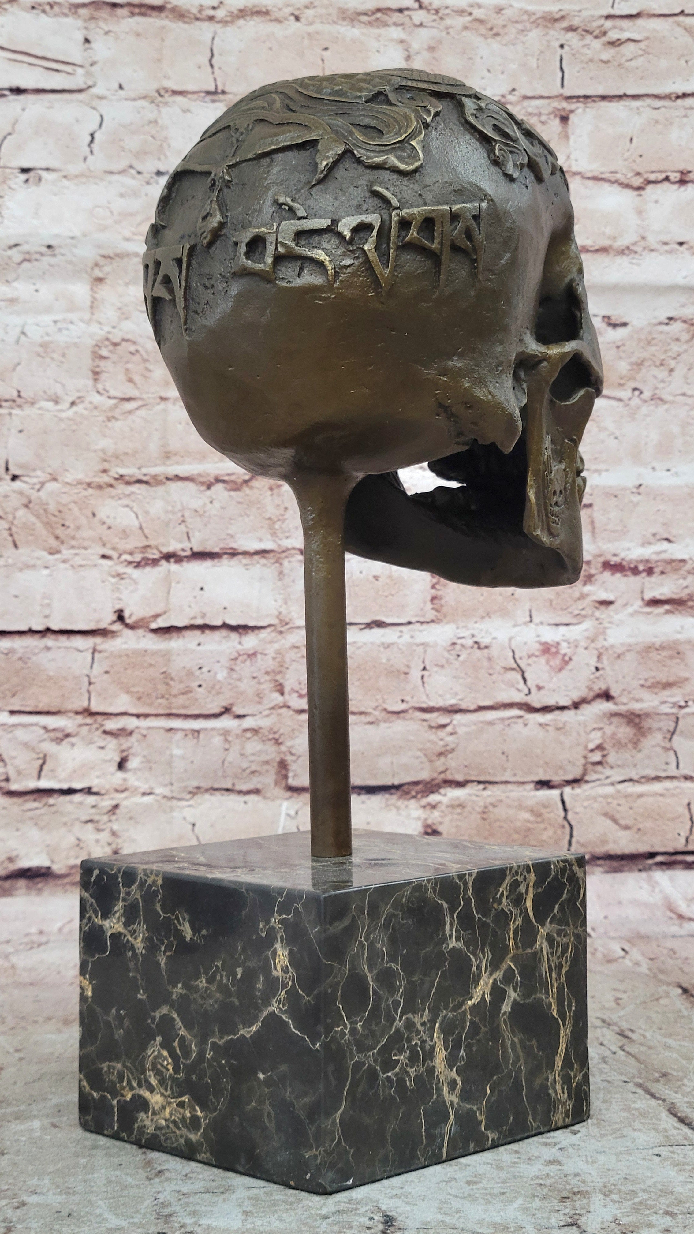 Bronze Sculpture Large Skeleton Head Halloween Home Office Decoration Figurine