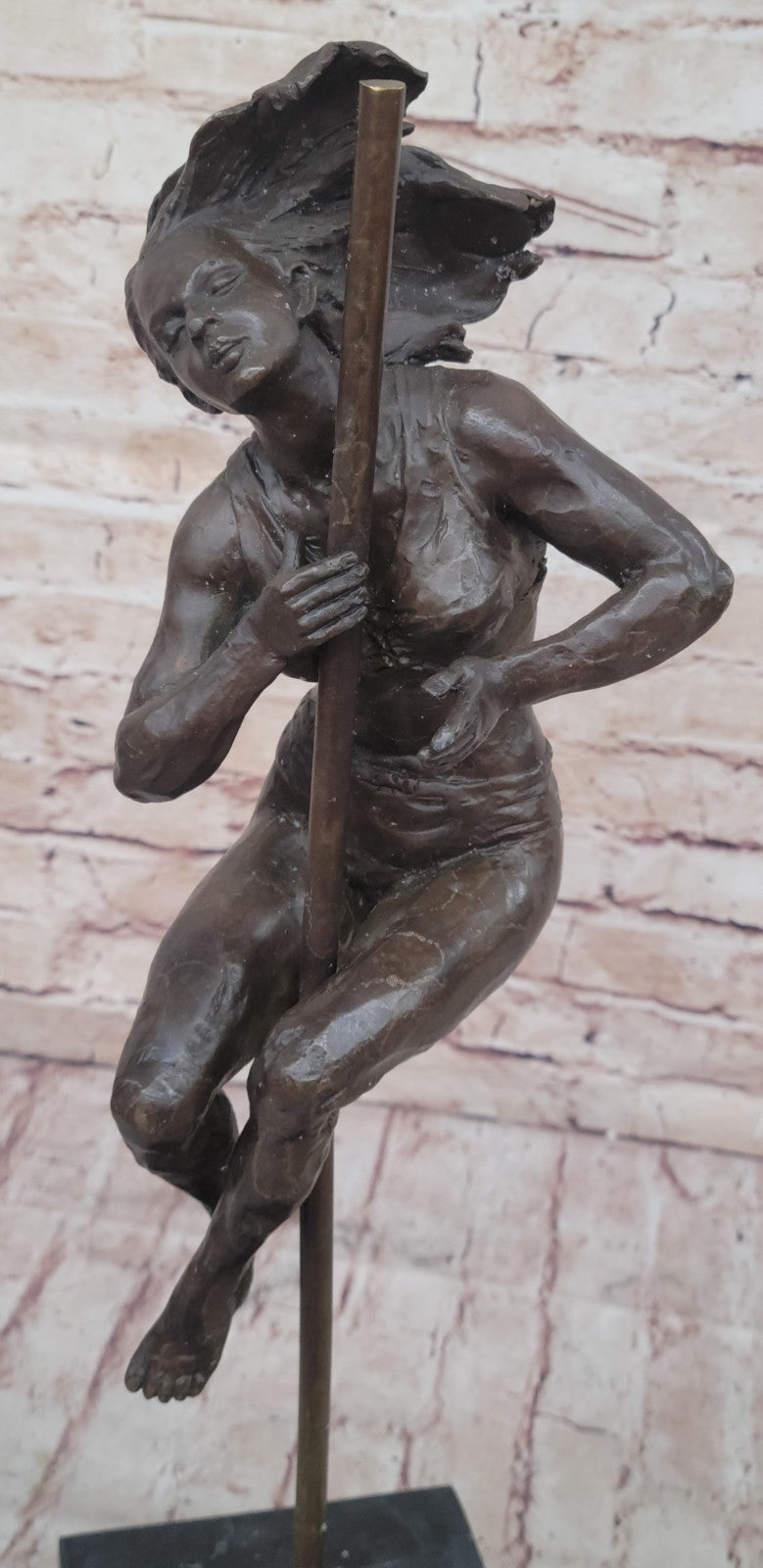 Handcrafted bronze sculpture SALE Cirq Vitaleh Aldo Artist Italian Handcrafted