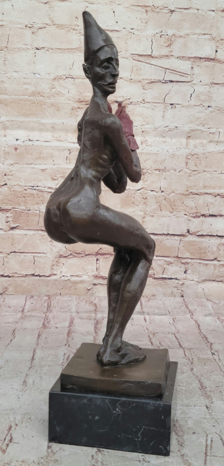 Handcrafted Bronze Court Jester Sculpture by Aldo Vitaleh, Art Deco Decorative Figurine