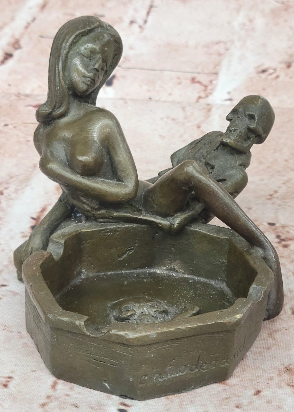 Skeleton Skull Nude Girl Ashtray Gothic Ashtray Special Bronze Statue Figure
