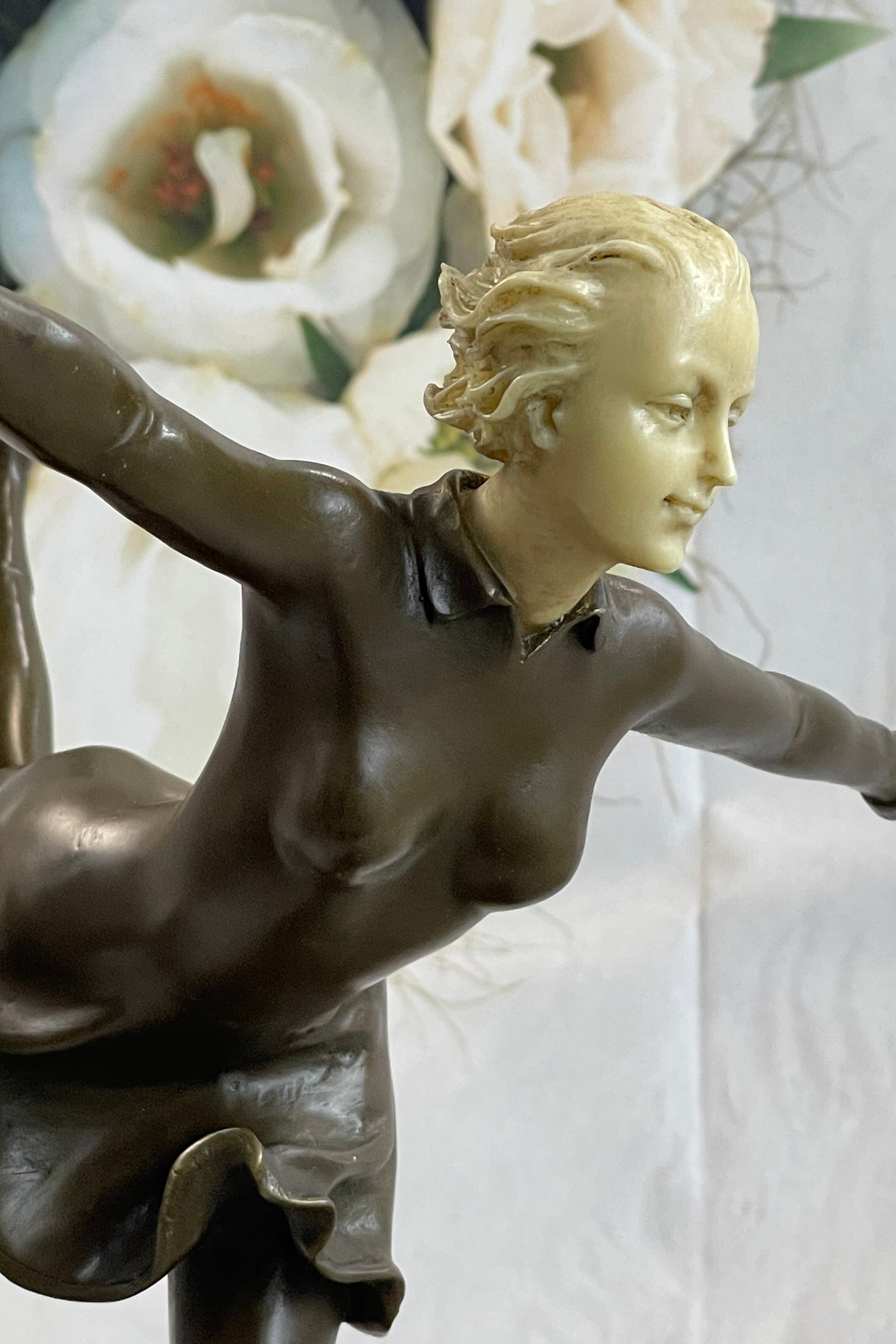Hand Made Detailed Skater Woman Bronze Hot Cast Sculpture Figurine Decor Sale
