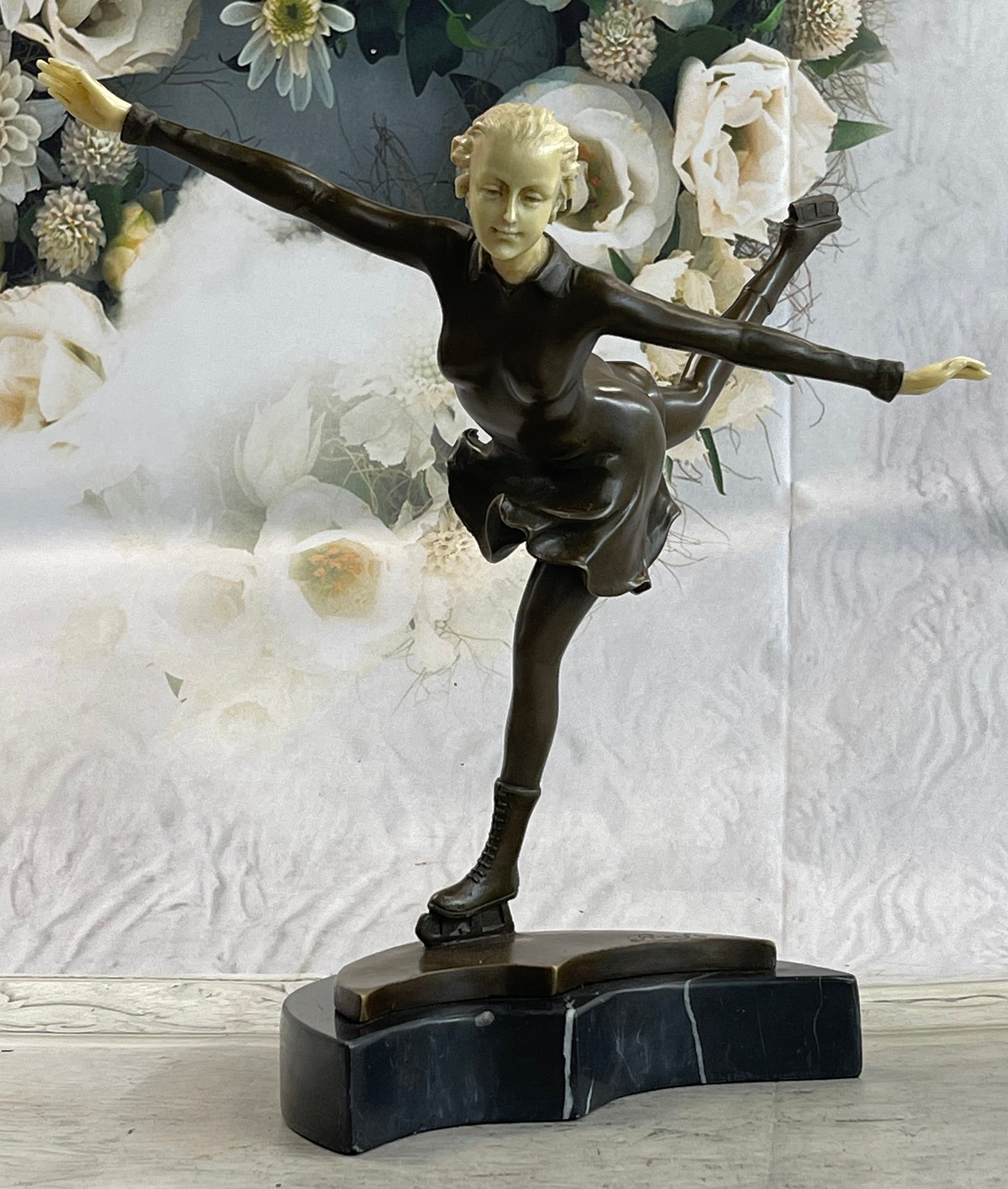 Hand Made Detailed Skater Woman Bronze Hot Cast Sculpture Figurine Decor Sale