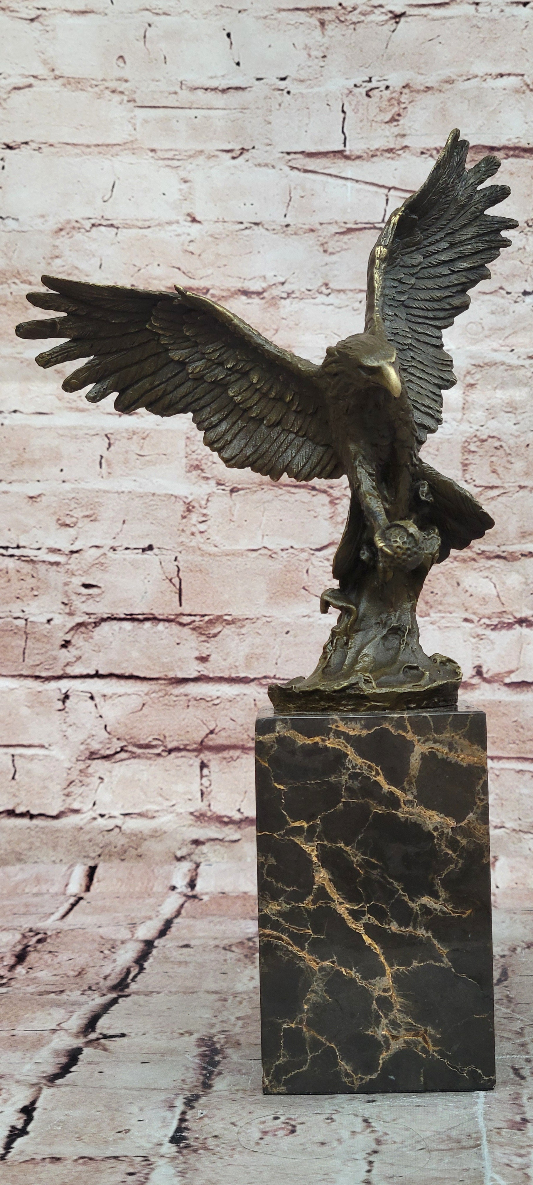 Bald Eagle Genuine bronze sculpture, signed Milo, finest USA Casting Decor