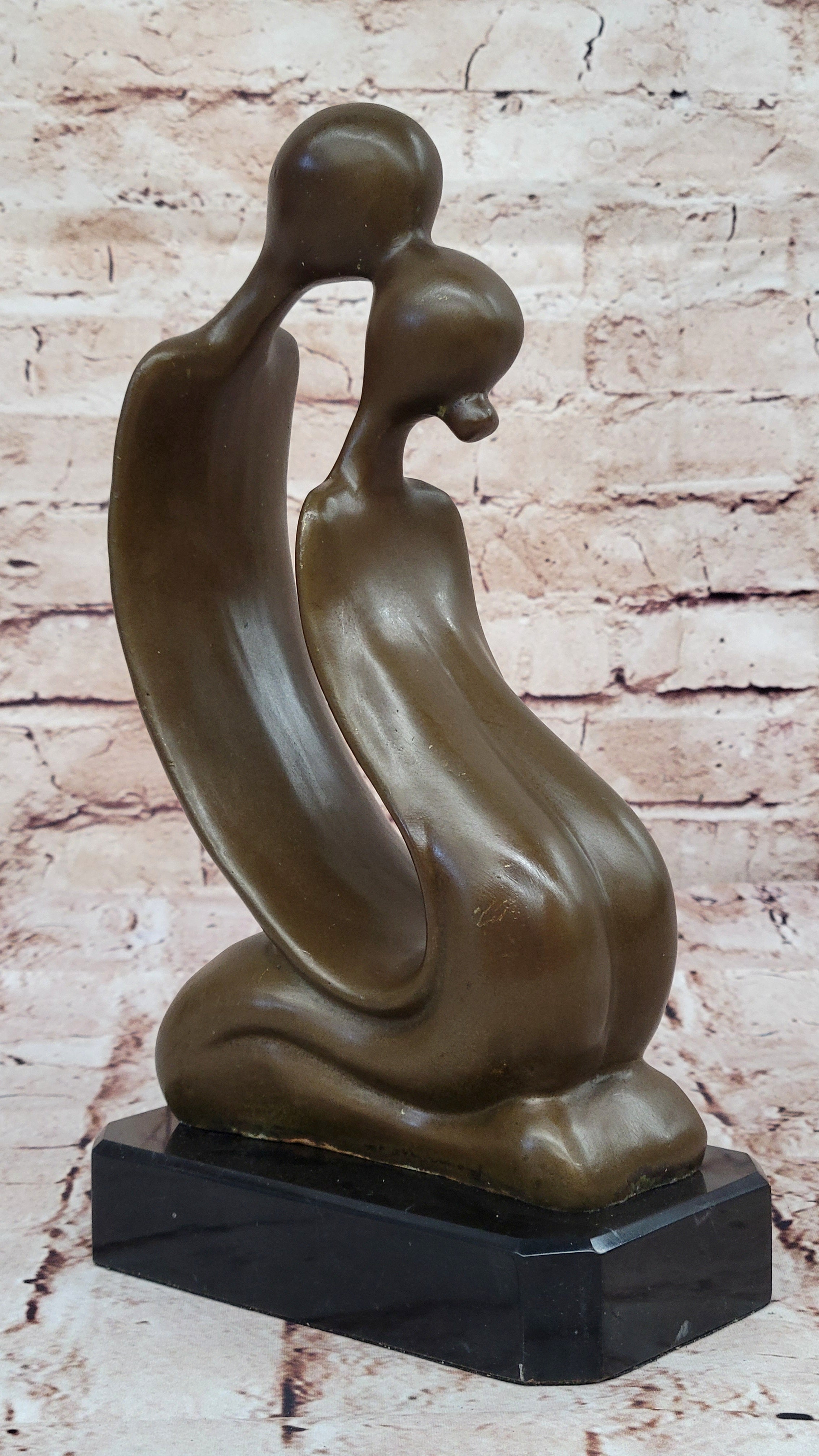 Handmade Modern Art Kissing Pair Bronze Sculpture Lost Wax Method Decor