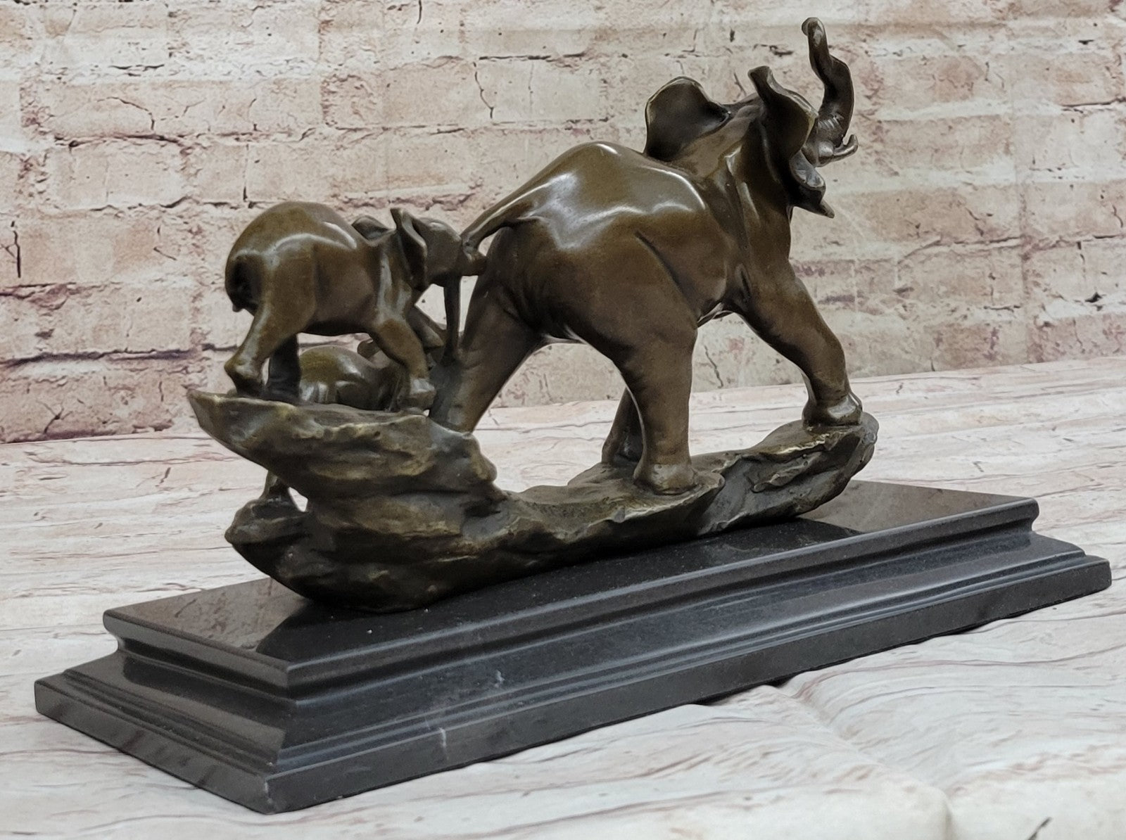 Graceful Bronze Statue of a Mother Elephant and Twin Calves - Signed Artwork by Williams