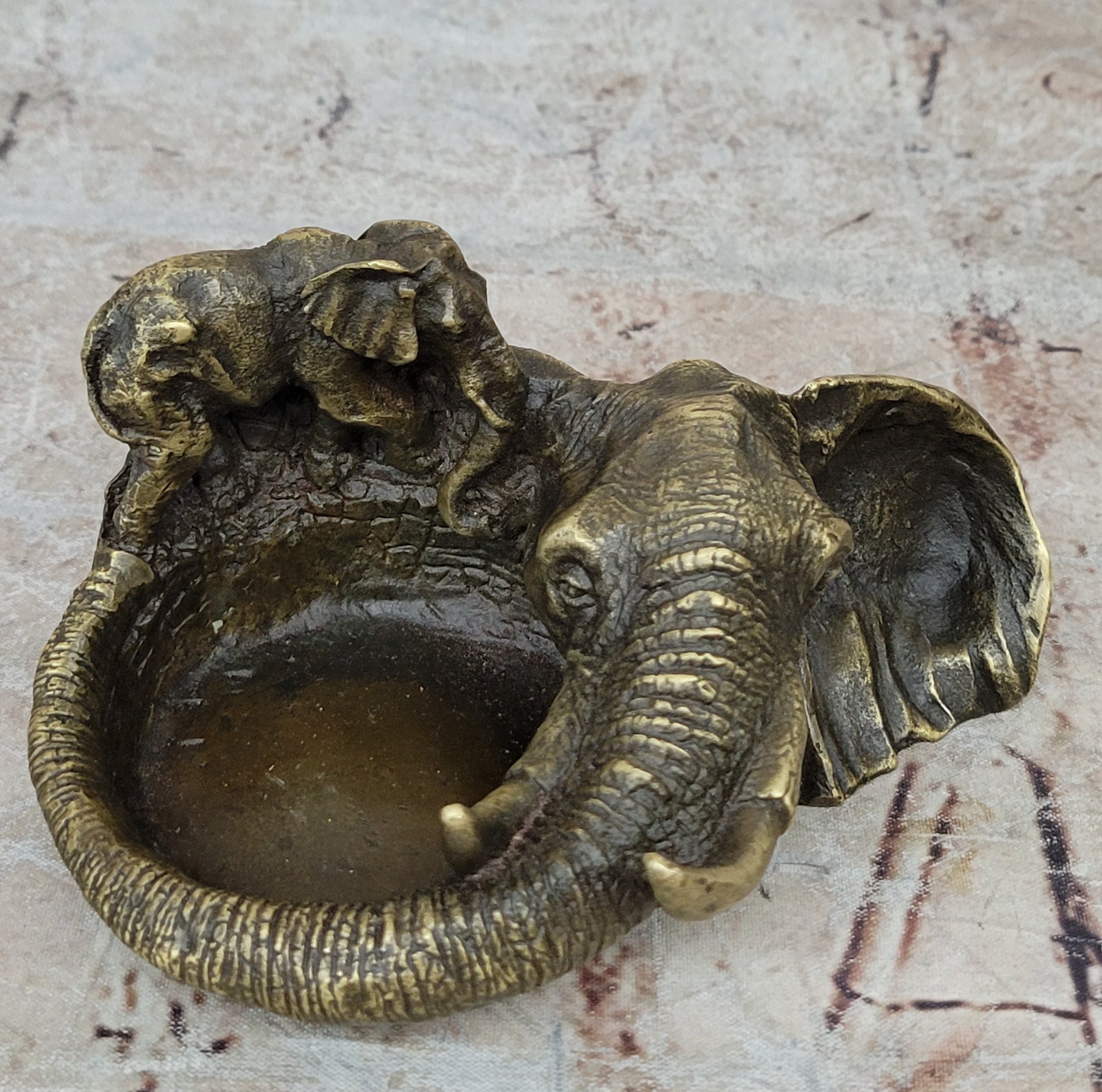 Art Deco Brass Bronze Copper  Ashtray With Elephant  Head Home Decor