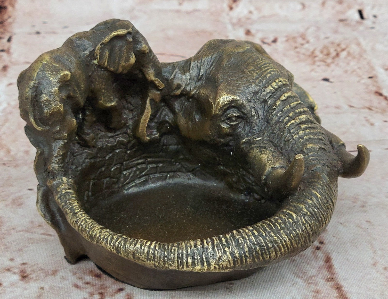 Art Deco Brass Bronze Copper  Ashtray With Elephant  Head Home Decor