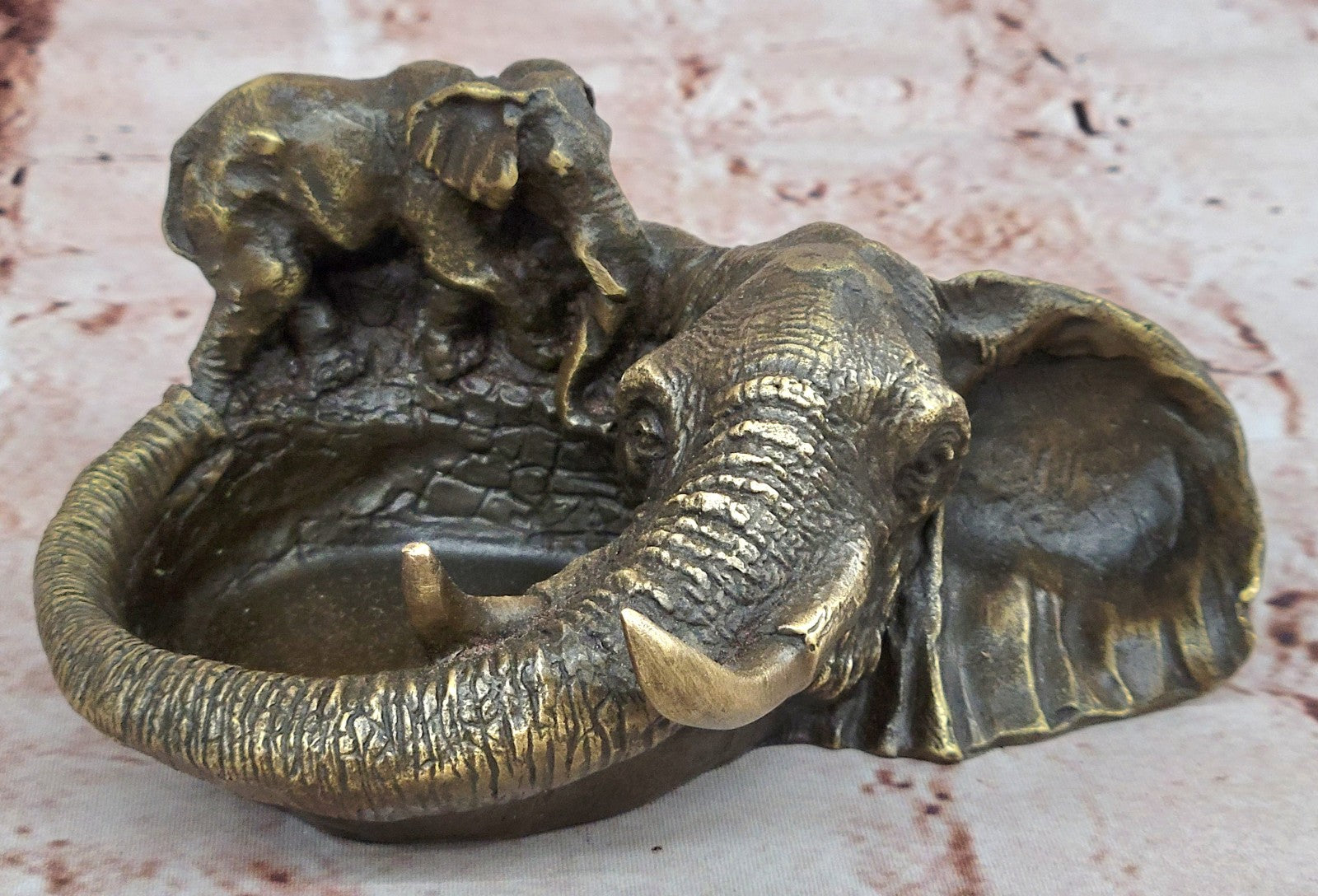 Art Deco Brass Bronze Copper  Ashtray With Elephant  Head Home Decor