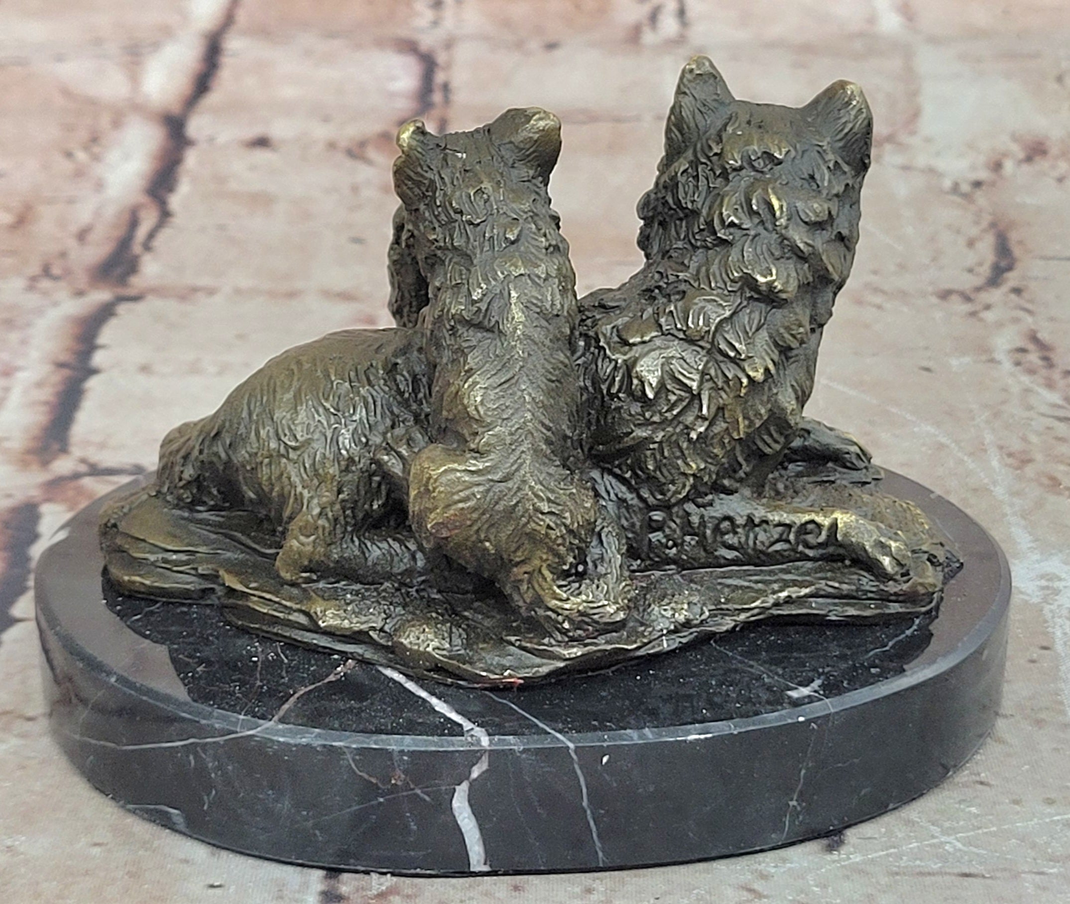 Handcrafted bronze sculpture SALE Garde Life Wild Bust Cub Wolf Marble Base Deco