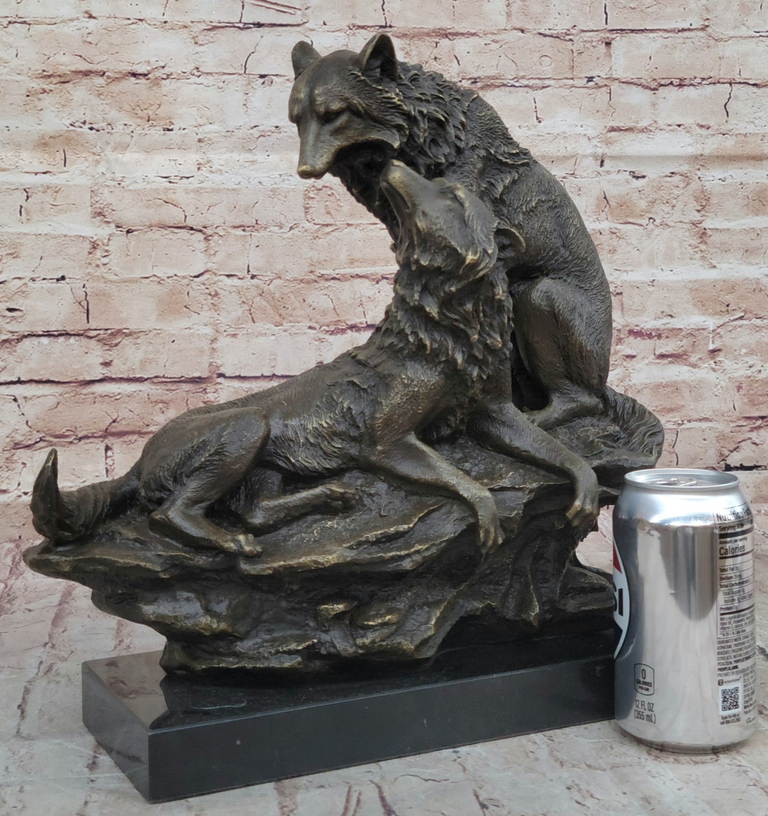Handcrafted Wolves Wildlife Bronze Sculpture Great Detailed Figurine Figure