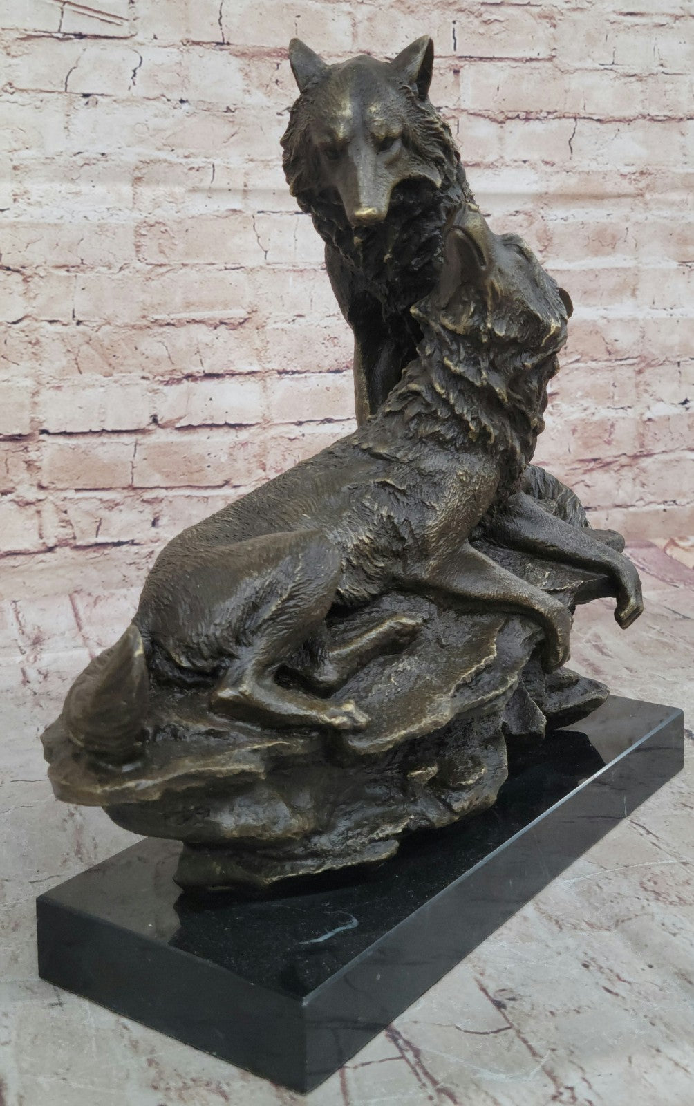 Handcrafted Wolves Wildlife Bronze Sculpture Great Detailed Figurine Figure