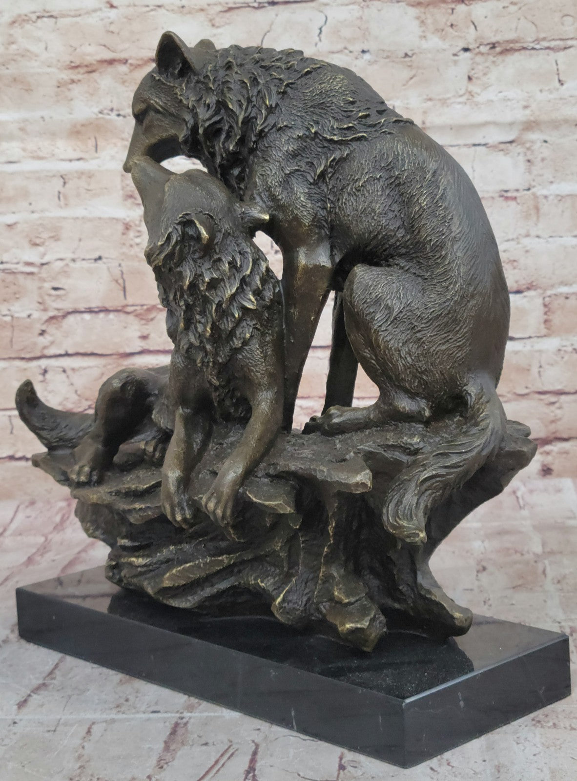 Handcrafted Wolves Wildlife Bronze Sculpture Great Detailed Figurine Figure