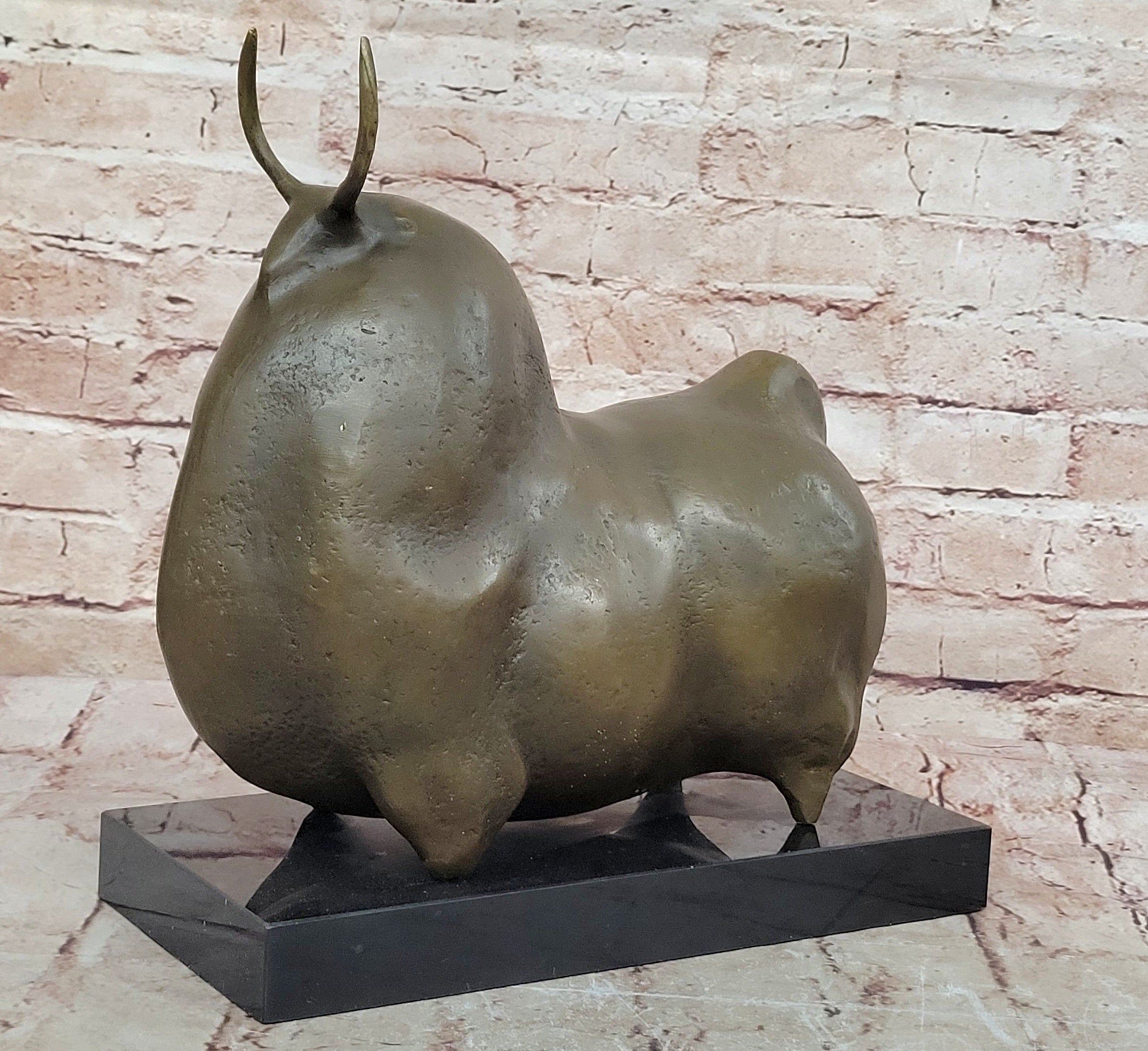 The Bull, Fernando Botero (Bronze Sculpture) Hot Cast Handcrafted Figurine Figur