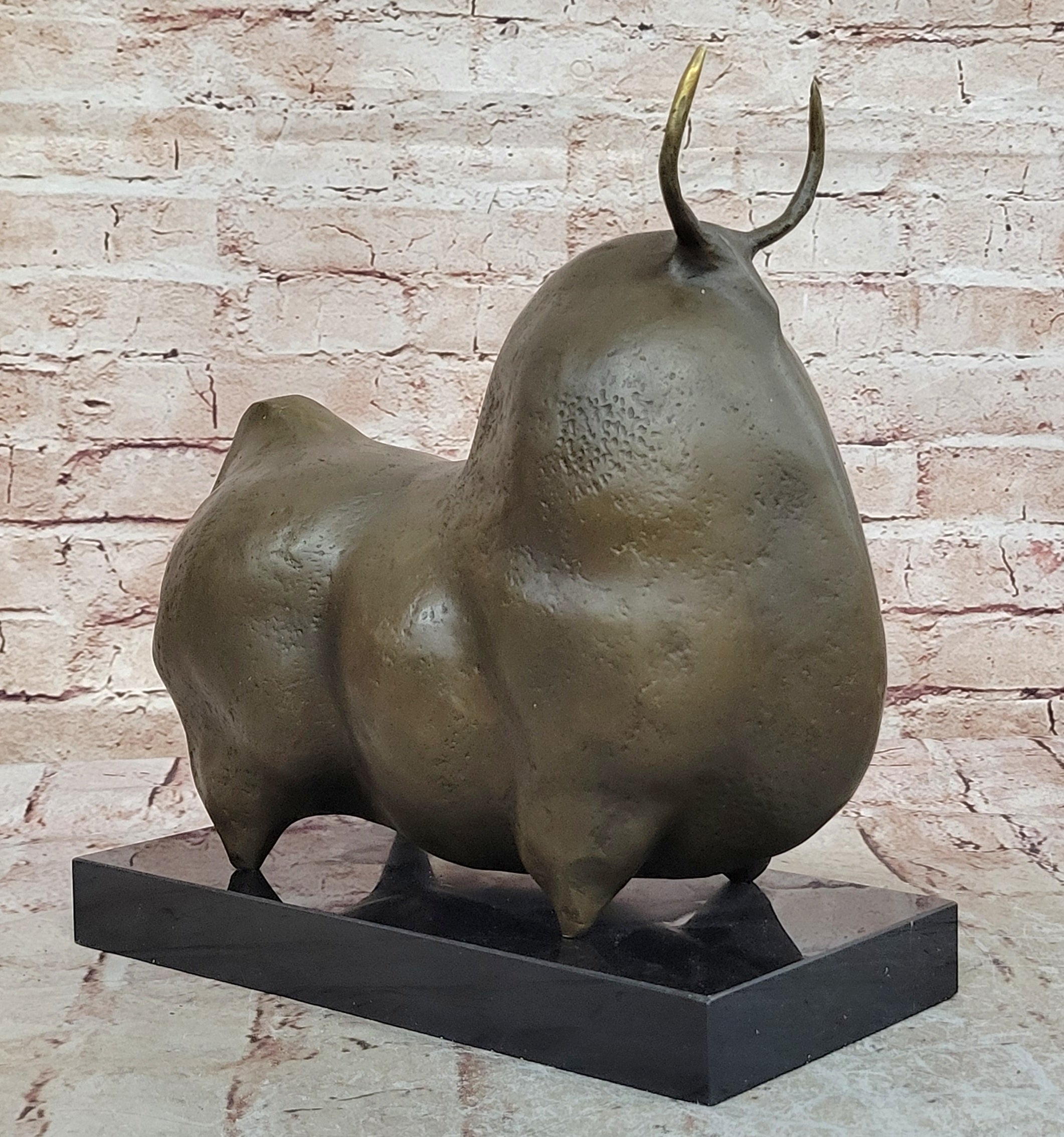 The Bull, Fernando Botero (Bronze Sculpture) Hot Cast Handcrafted Figurine Figur