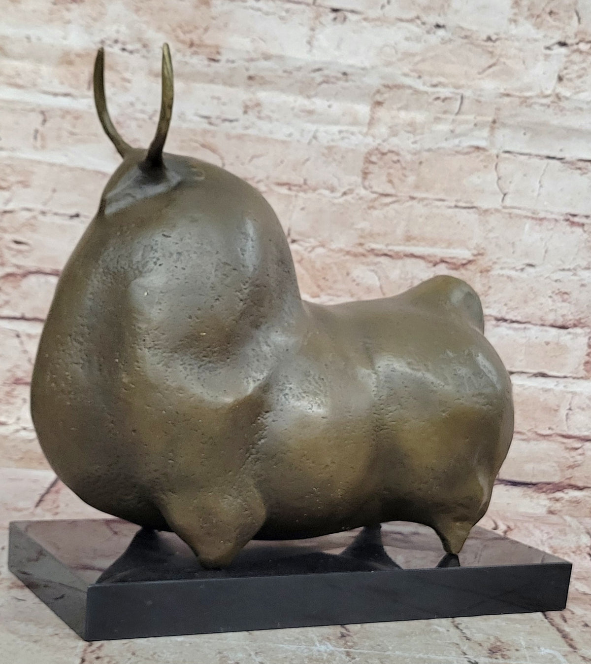 The Bull, Fernando Botero (Bronze Sculpture) Hot Cast Handcrafted Figurine Figur