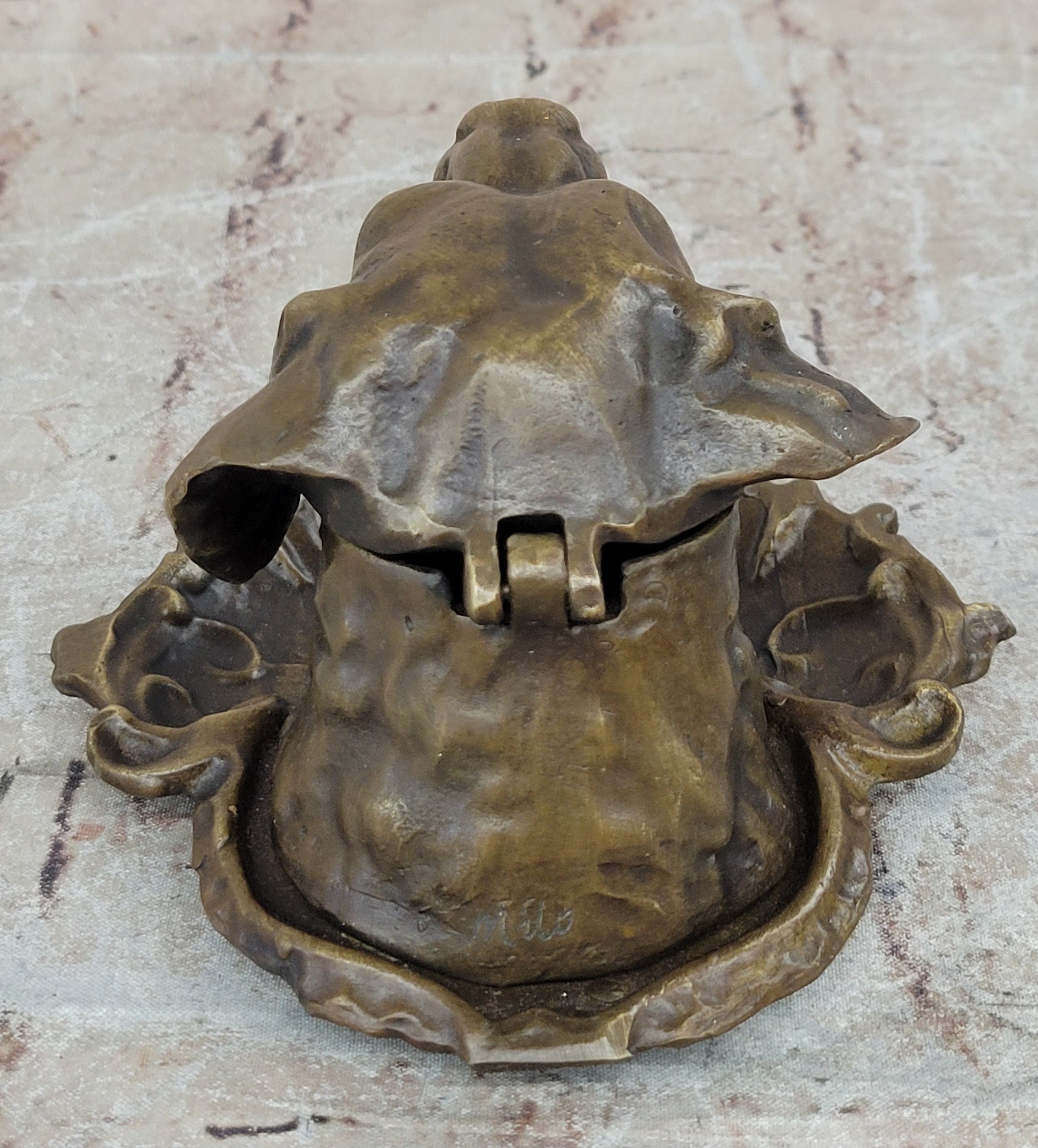 Handcrafted Hot Cast Pet Animal Dog Labrador Incense Burner Bronze Statue