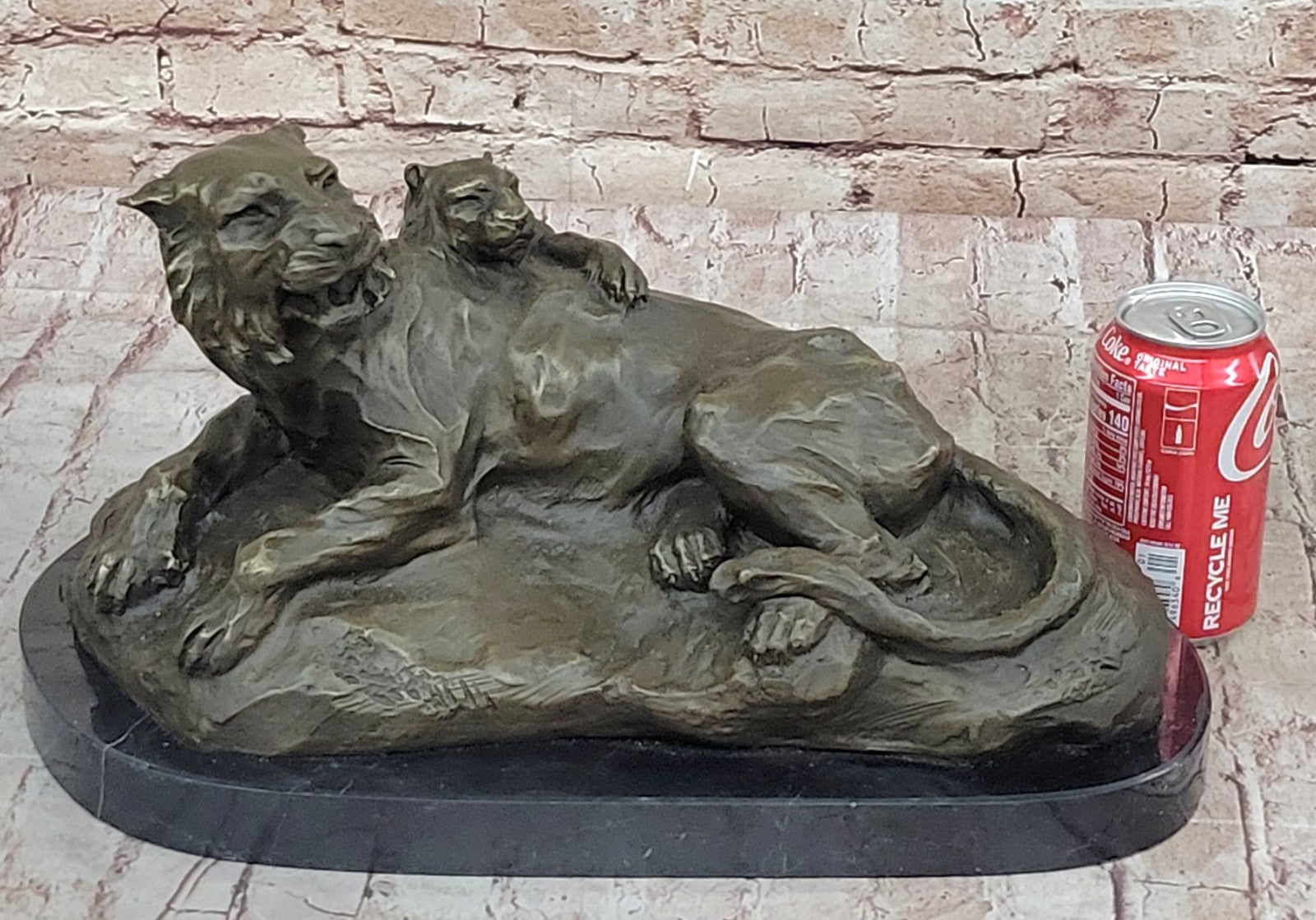 Exquisite Bronze Lion and Cub Sculpture - African Wildlife Figurine Art