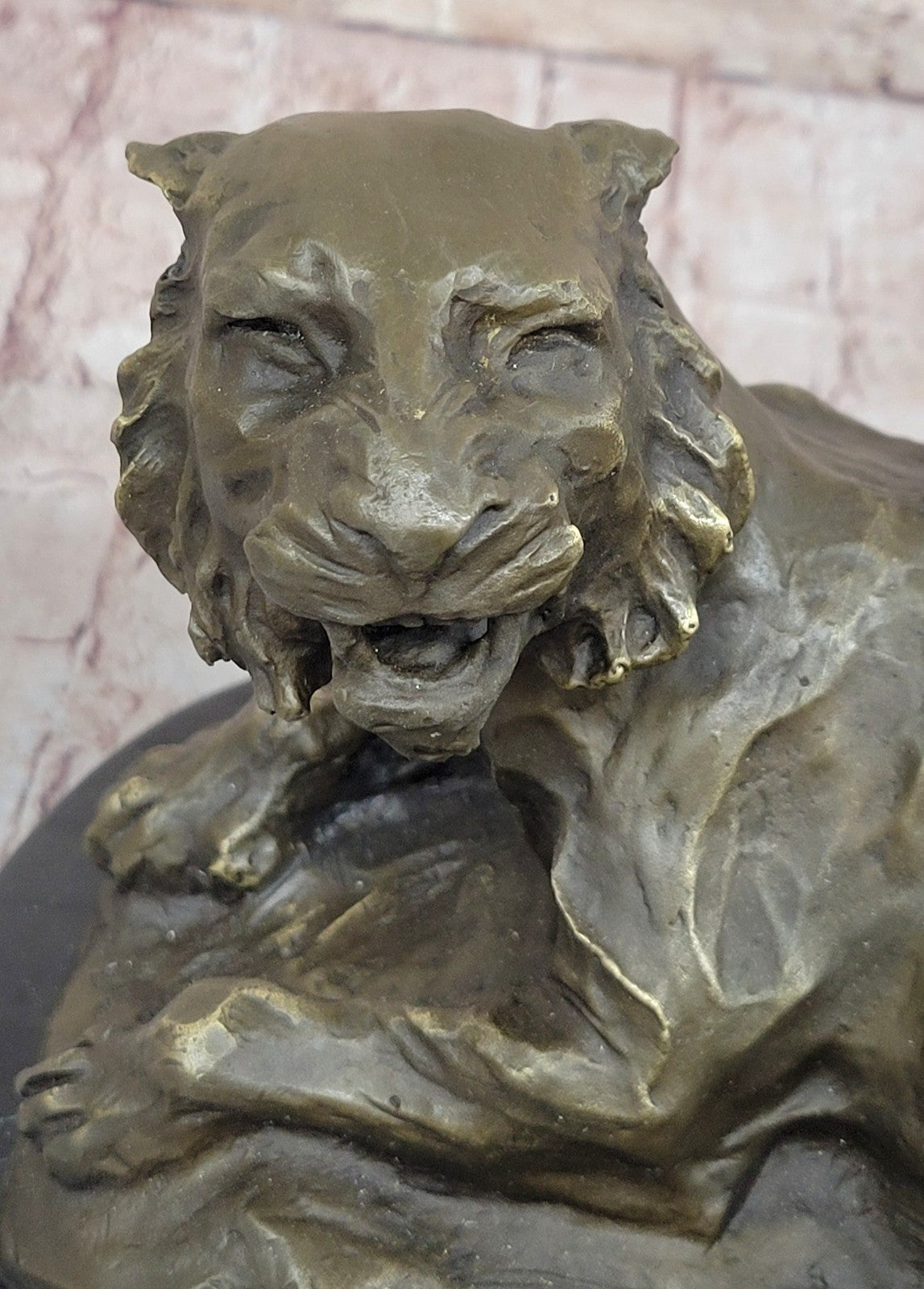 Exquisite Bronze Lion and Cub Sculpture - African Wildlife Figurine Art