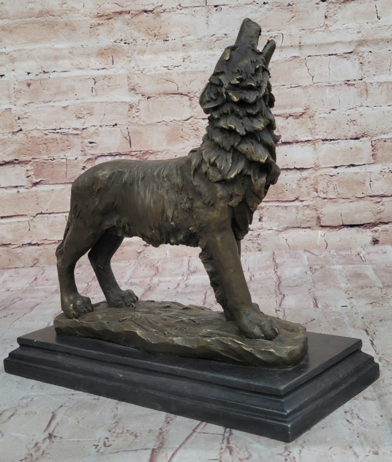 Hot Cast Bronze Wolf Howling Sculpture Signed Original by Milo Cabin Home Decoration