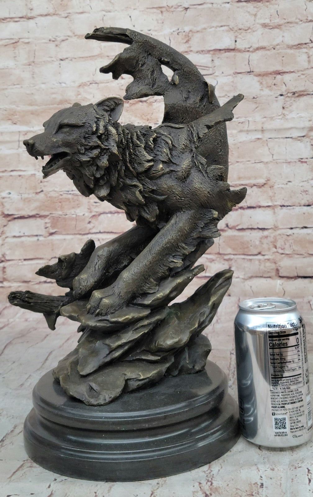 Bronze Sculpture Massive Howling Wolf With Crest Moon Home Decoration Decor Sale