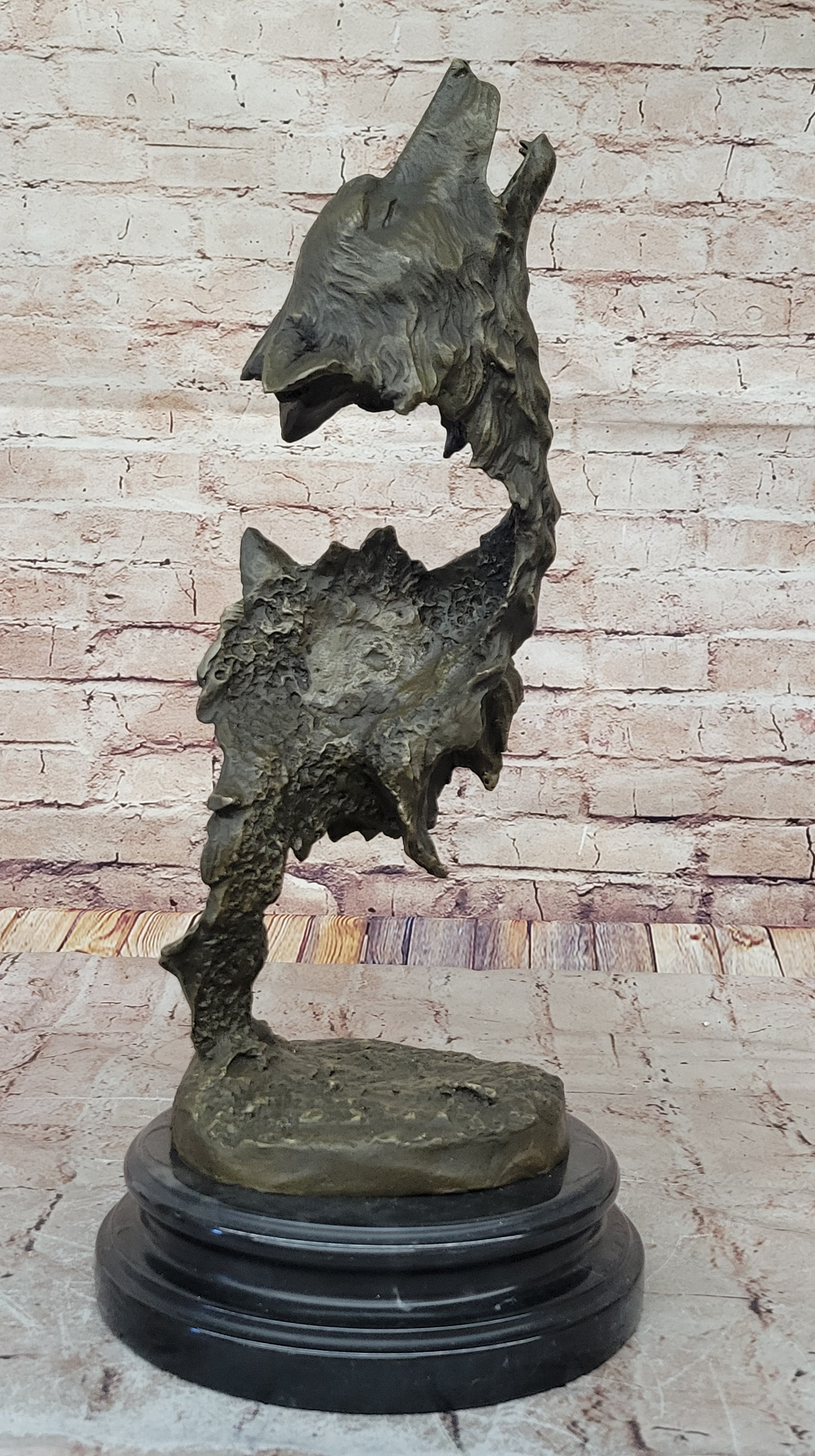 Bronze Sculpture Art Deco Howling Wolf Wolves Hot Cast Quality Figurine Gift NR