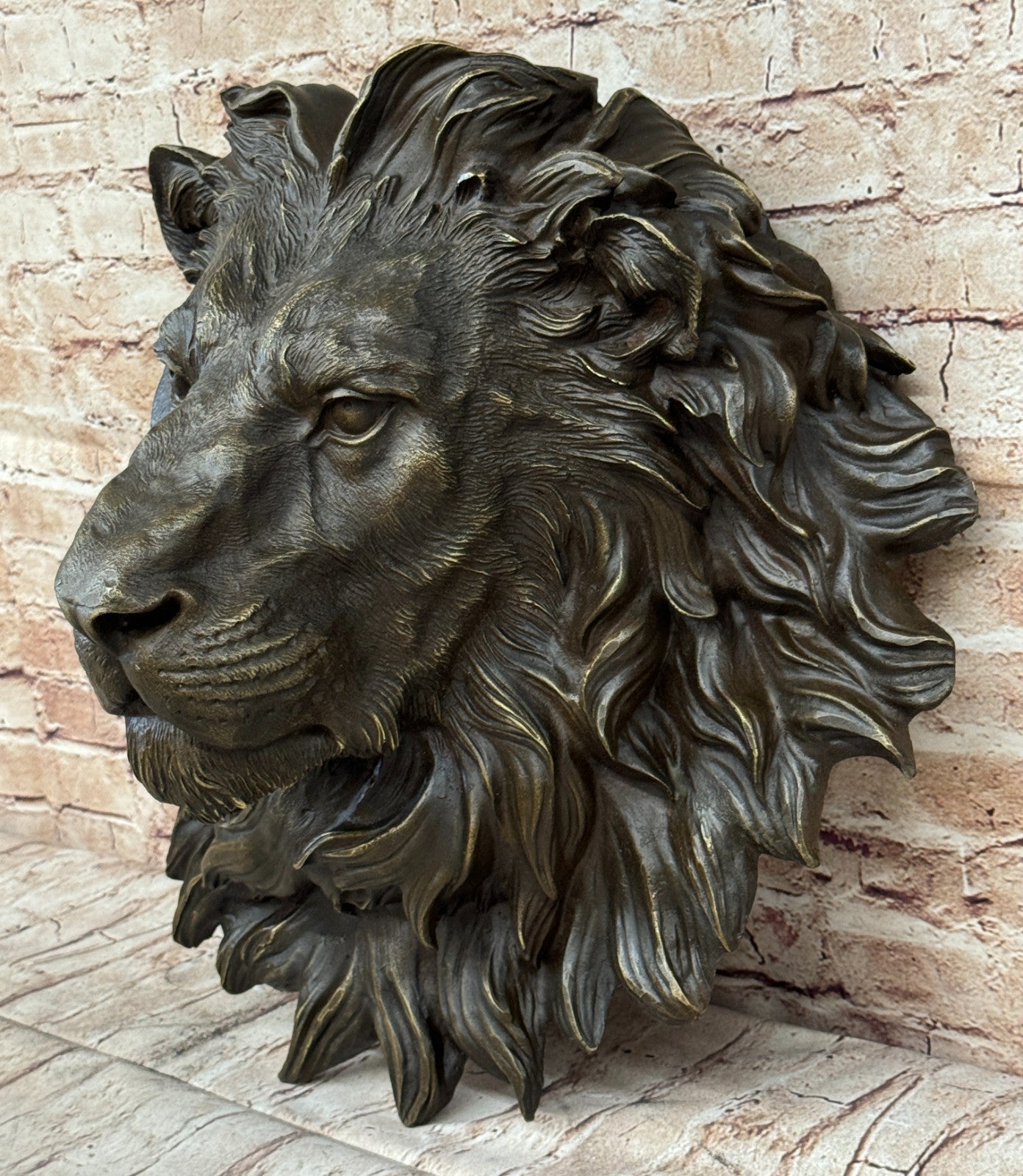 The huge Lion head flat bronze sculpture statue The art hanging wall H"18.1