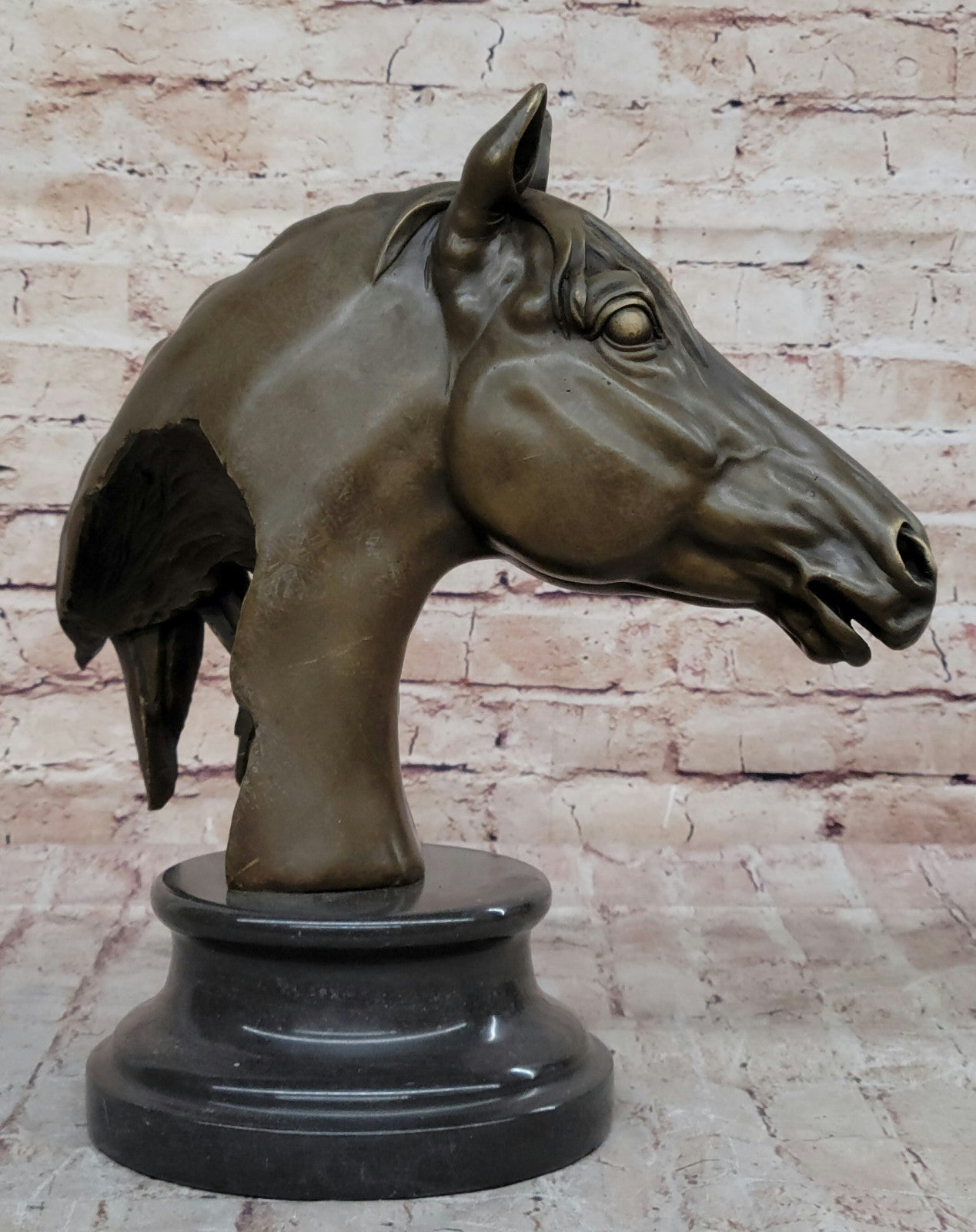 Milo`s Masterpiece: Captivating Bronze Horse Bust Sculpture - Fine Art Collectible