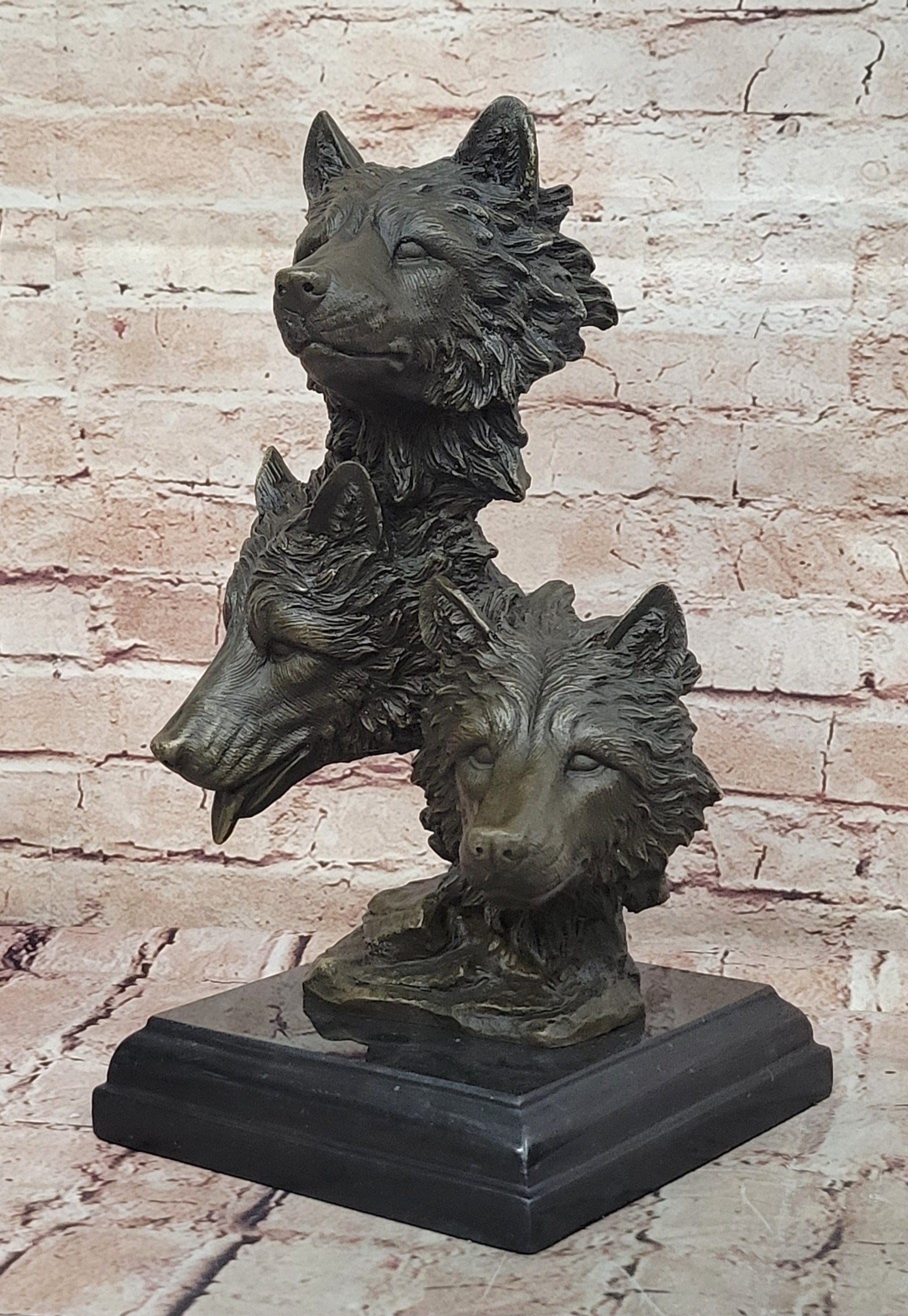 Three wolves head bronze statue wild animal wolf sculpture art home office
