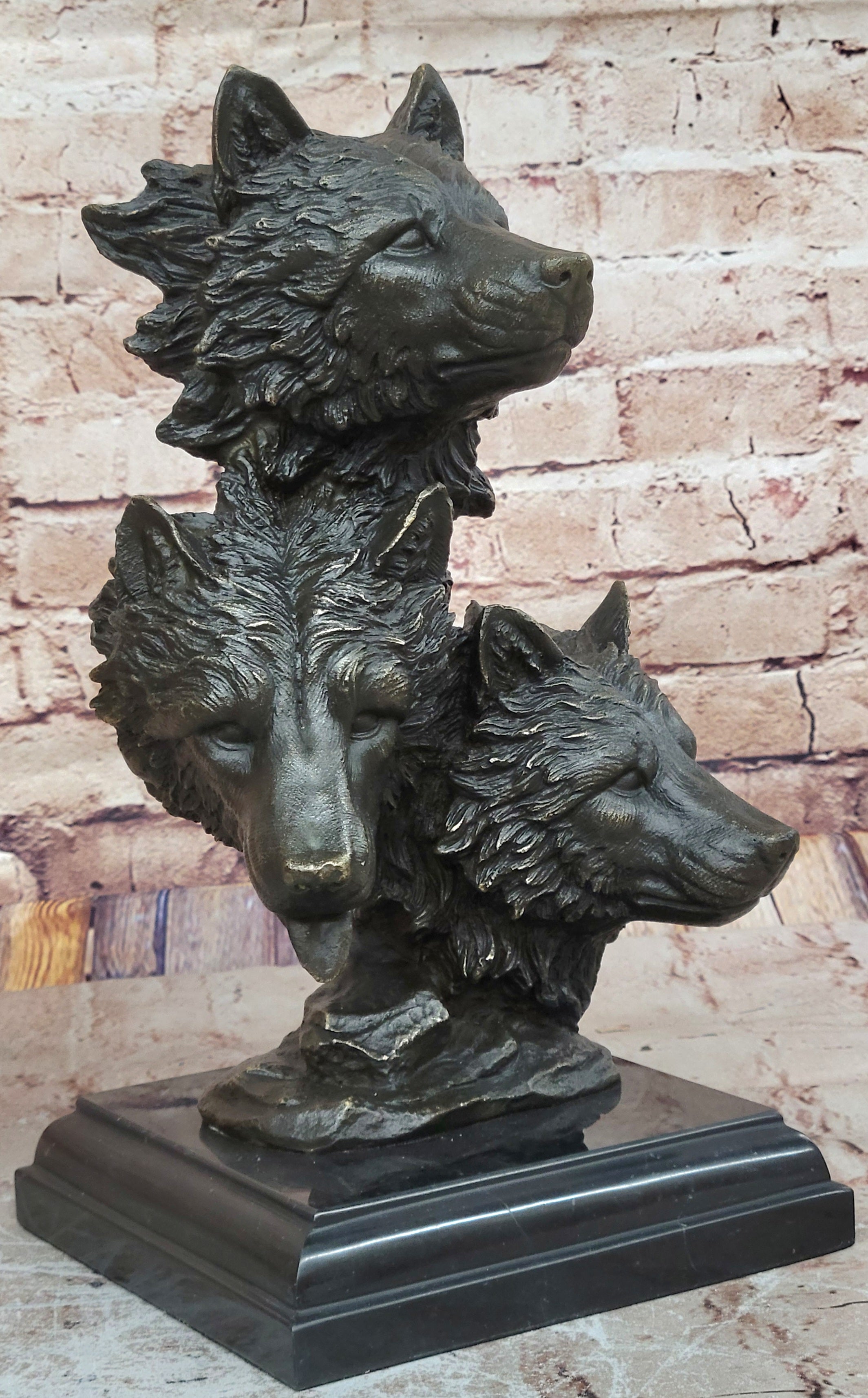 Three wolves head bronze statue wild animal wolf sculpture art home office