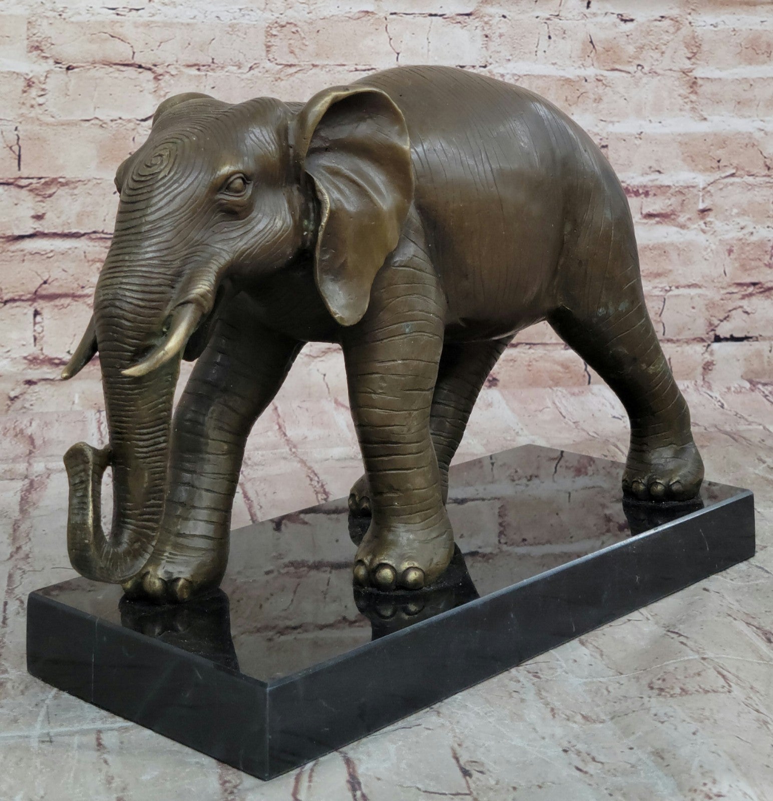 Elephant Figurine - Impressive Bronze Statue with Symbolic Significance Gift