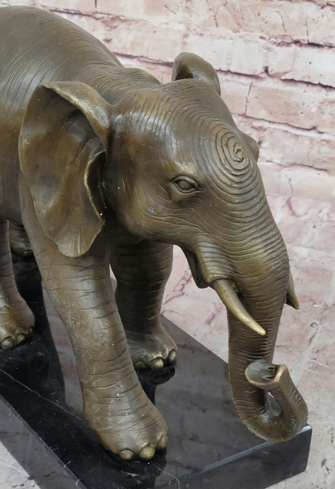 Elephant Figurine - Impressive Bronze Statue with Symbolic Significance Gift