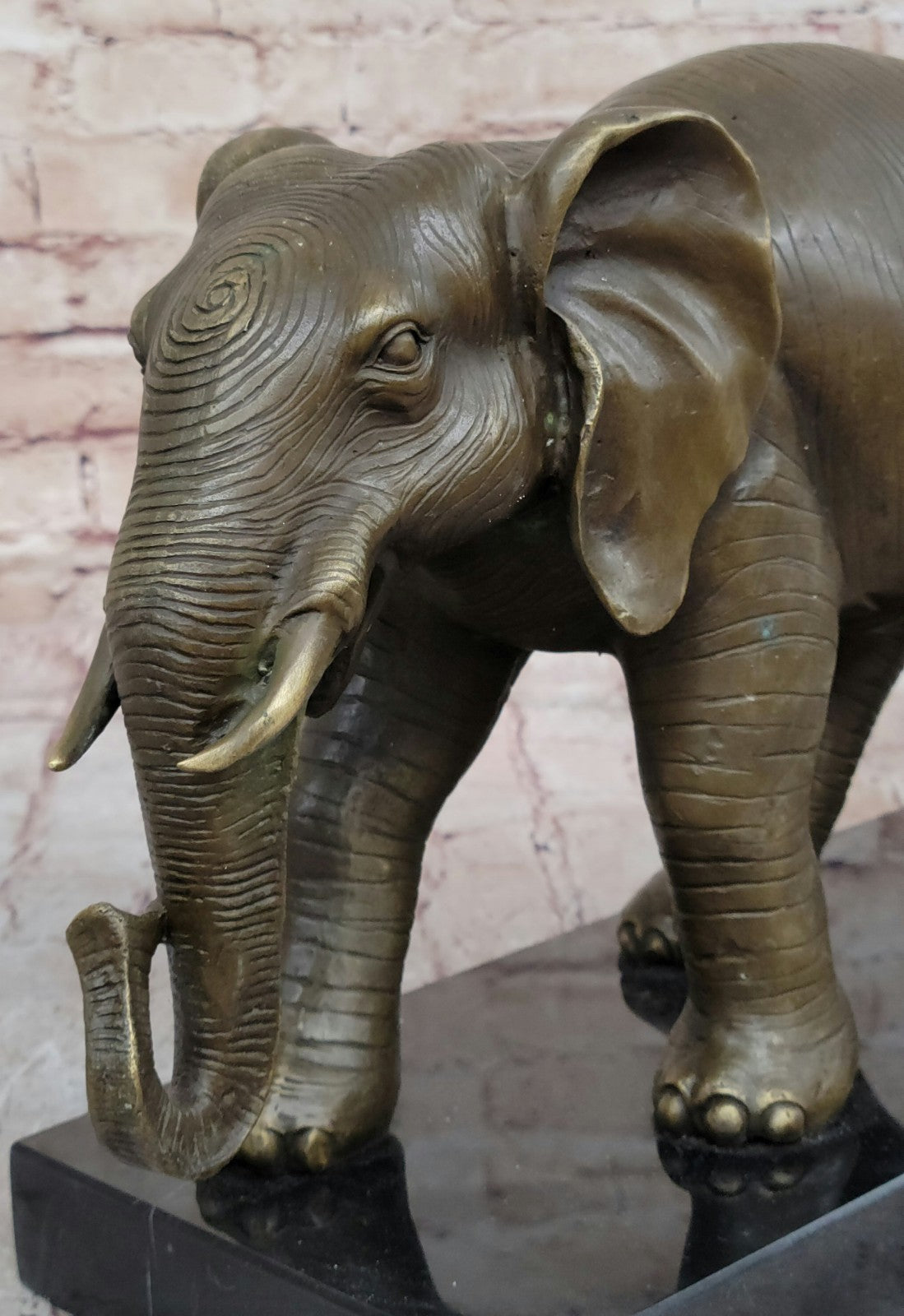 Elephant Figurine - Impressive Bronze Statue with Symbolic Significance Gift