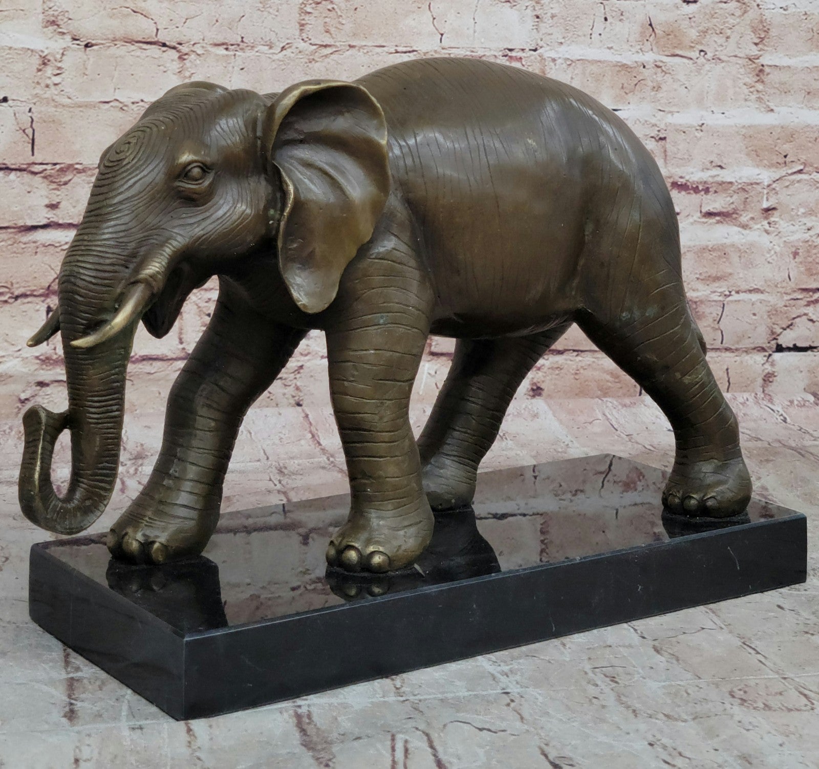 Elephant Figurine - Impressive Bronze Statue with Symbolic Significance Gift