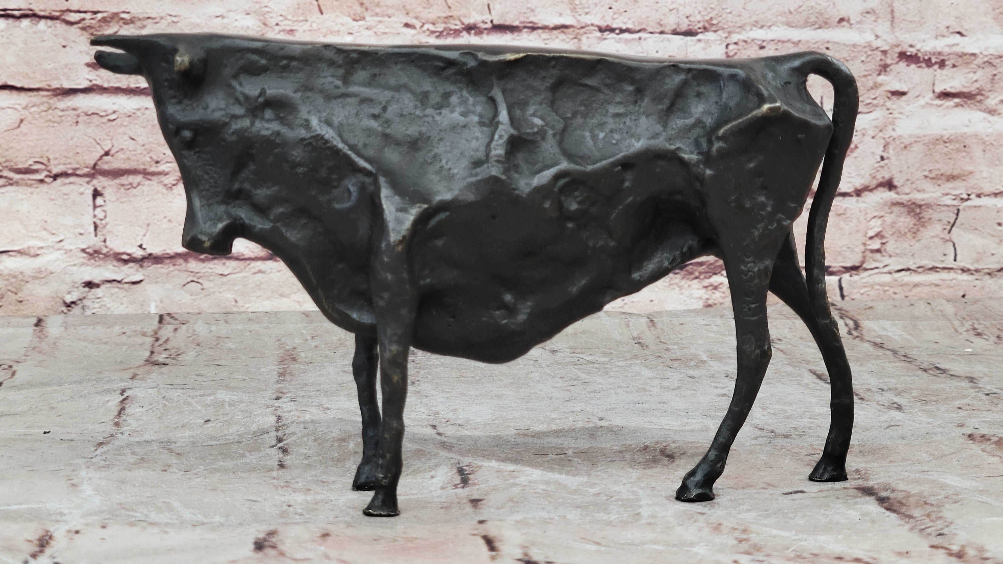 ABSTRACT HOTCAST BRONZE (CUBIST - PICASSO STYLE) BULL STATUE ( SIGNED ) FIGURINE