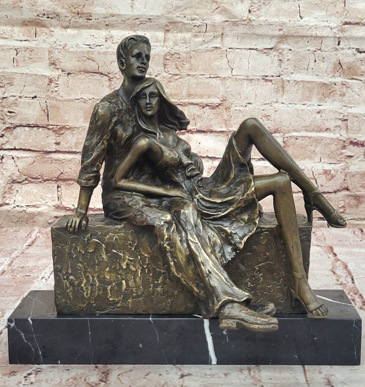Handcrafted Detailed European Made Gorgeous Couple Bronze Sculpture Marble Decor