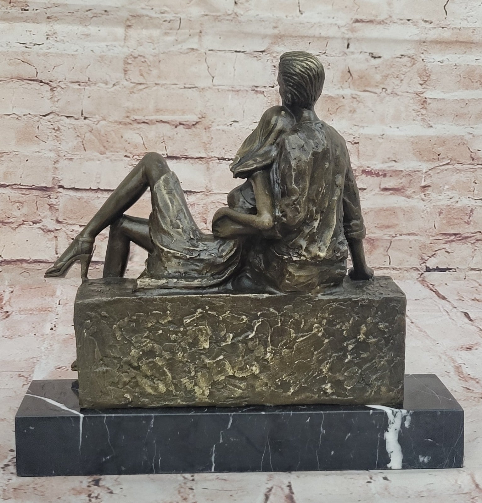 Handcrafted Detailed European Made Gorgeous Couple Bronze Sculpture Marble Decor