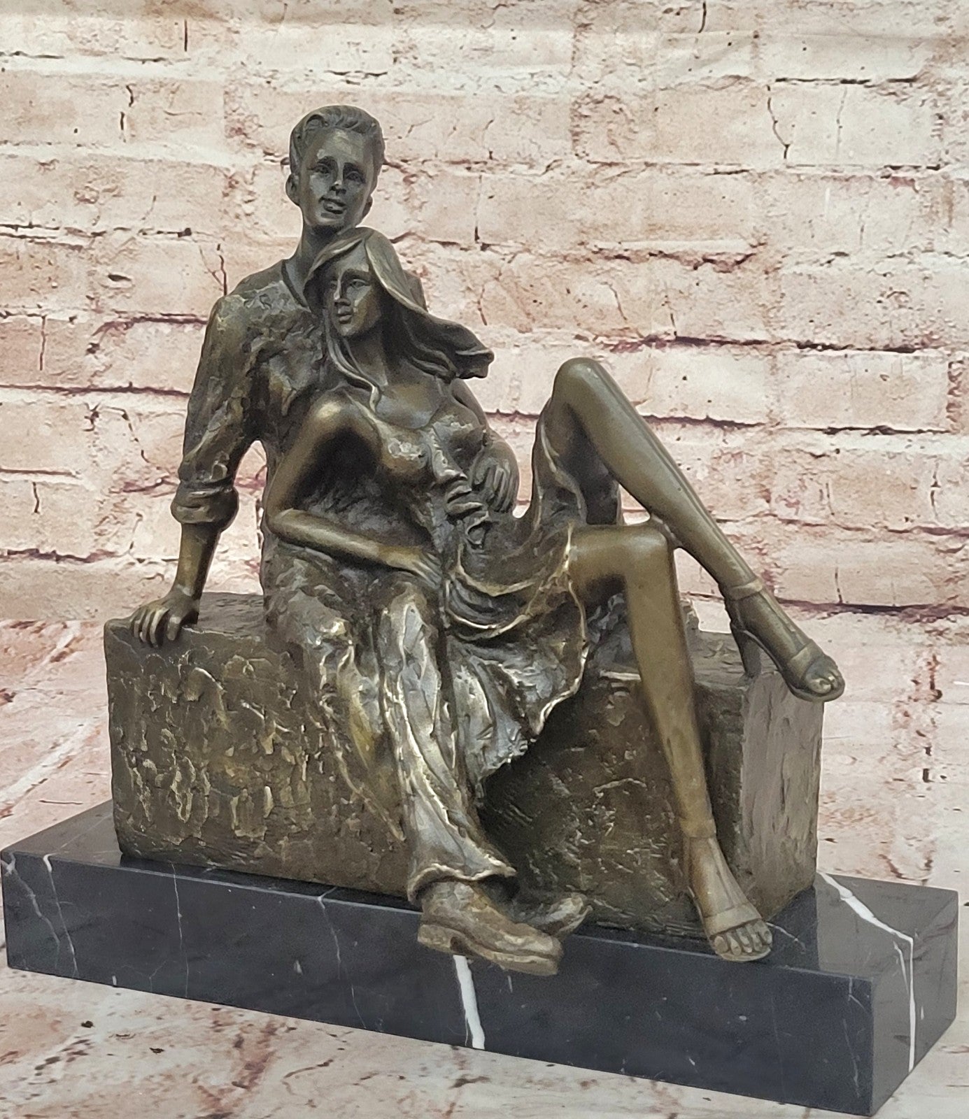 Handcrafted Detailed European Made Gorgeous Couple Bronze Sculpture Marble Decor