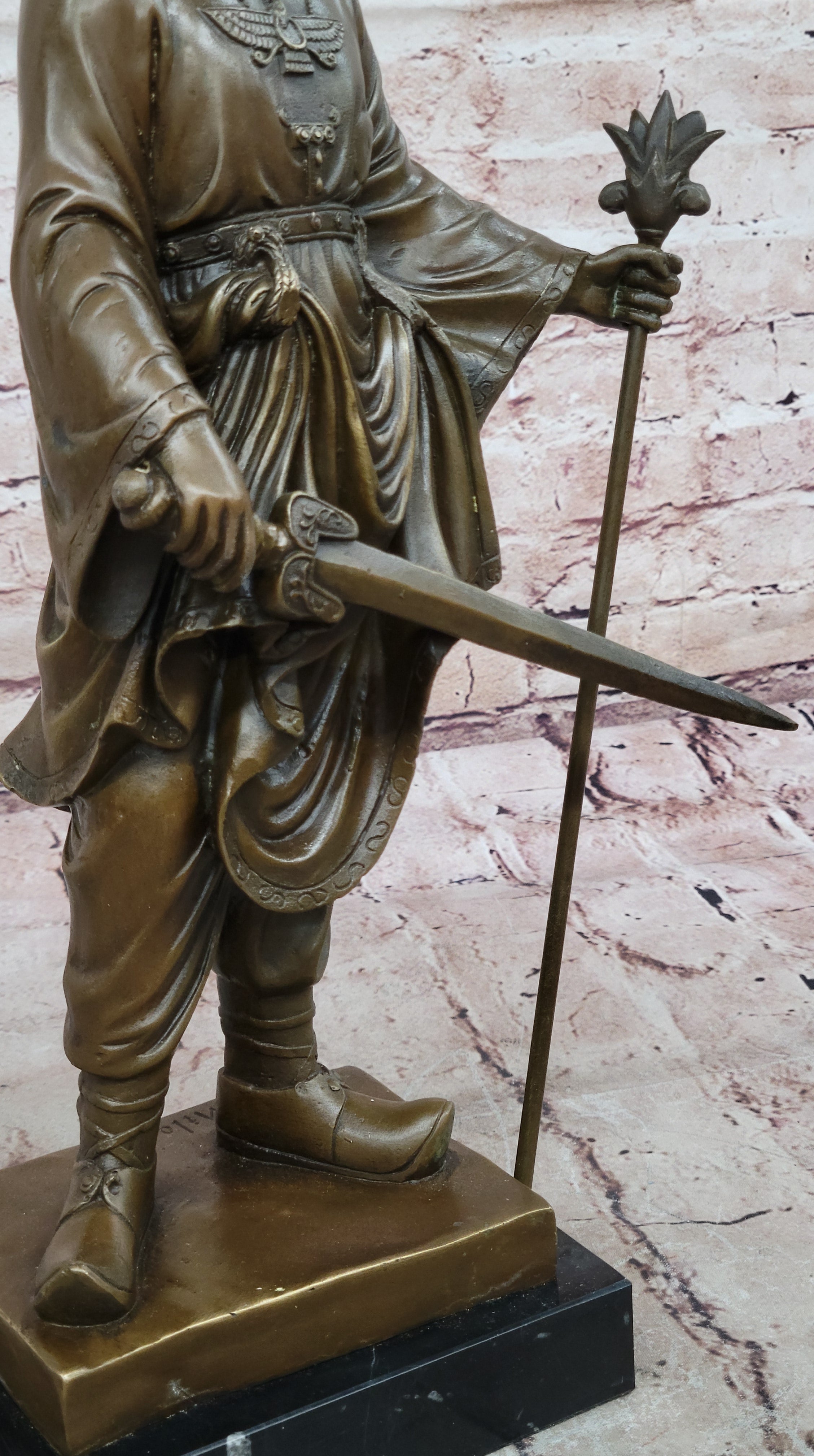 Ancient Persian King Darius & Cyrus the Great Bronze Sculpture – Historical Home & Office Decor