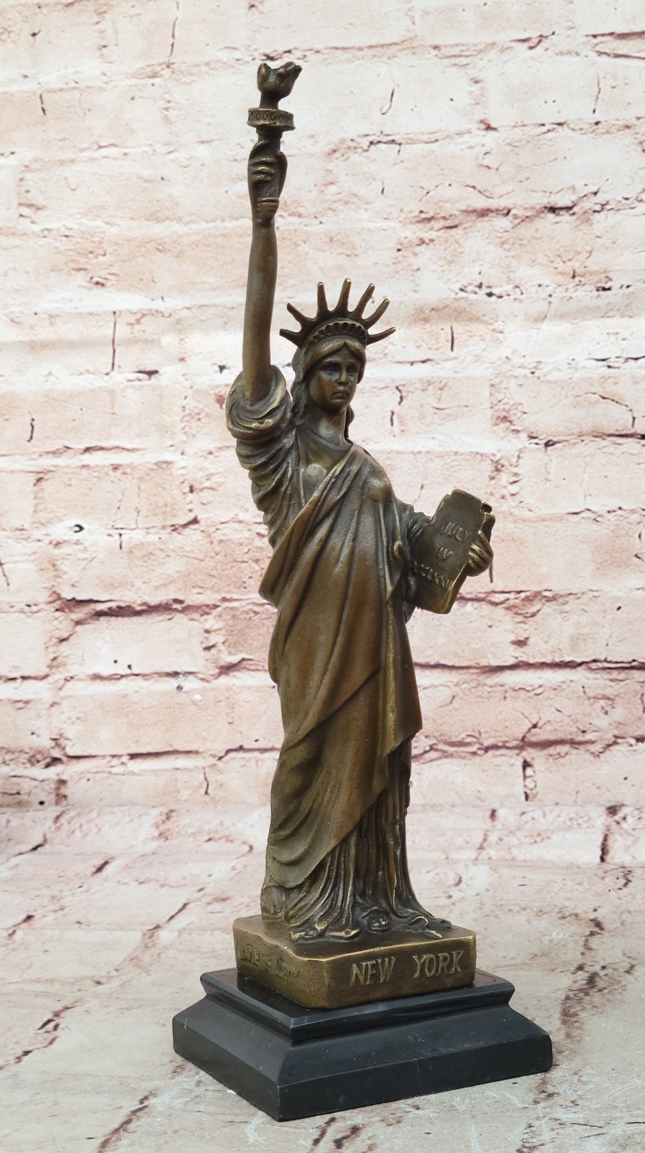 Fisher New York`s Hot Cast Bronze Sculpture: Statue of Liberty NYC Memorabilia Figurine