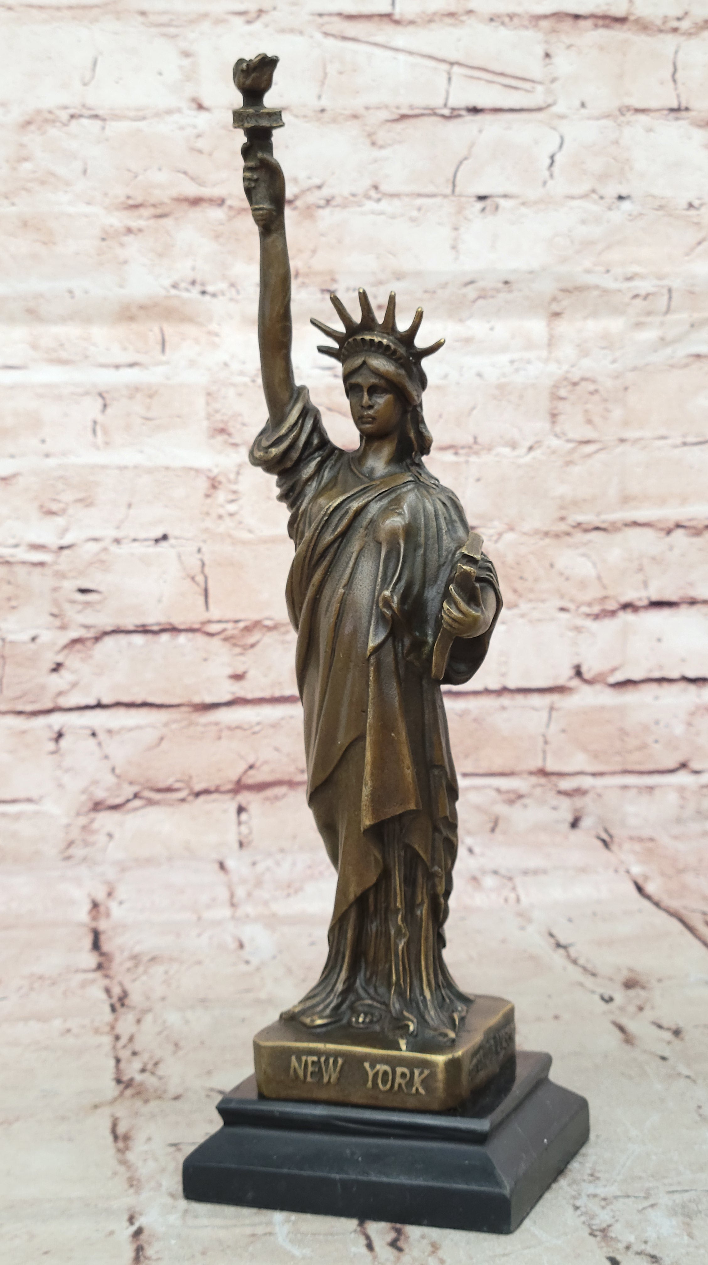 Fisher New York`s Hot Cast Bronze Sculpture: Statue of Liberty NYC Memorabilia Figurine