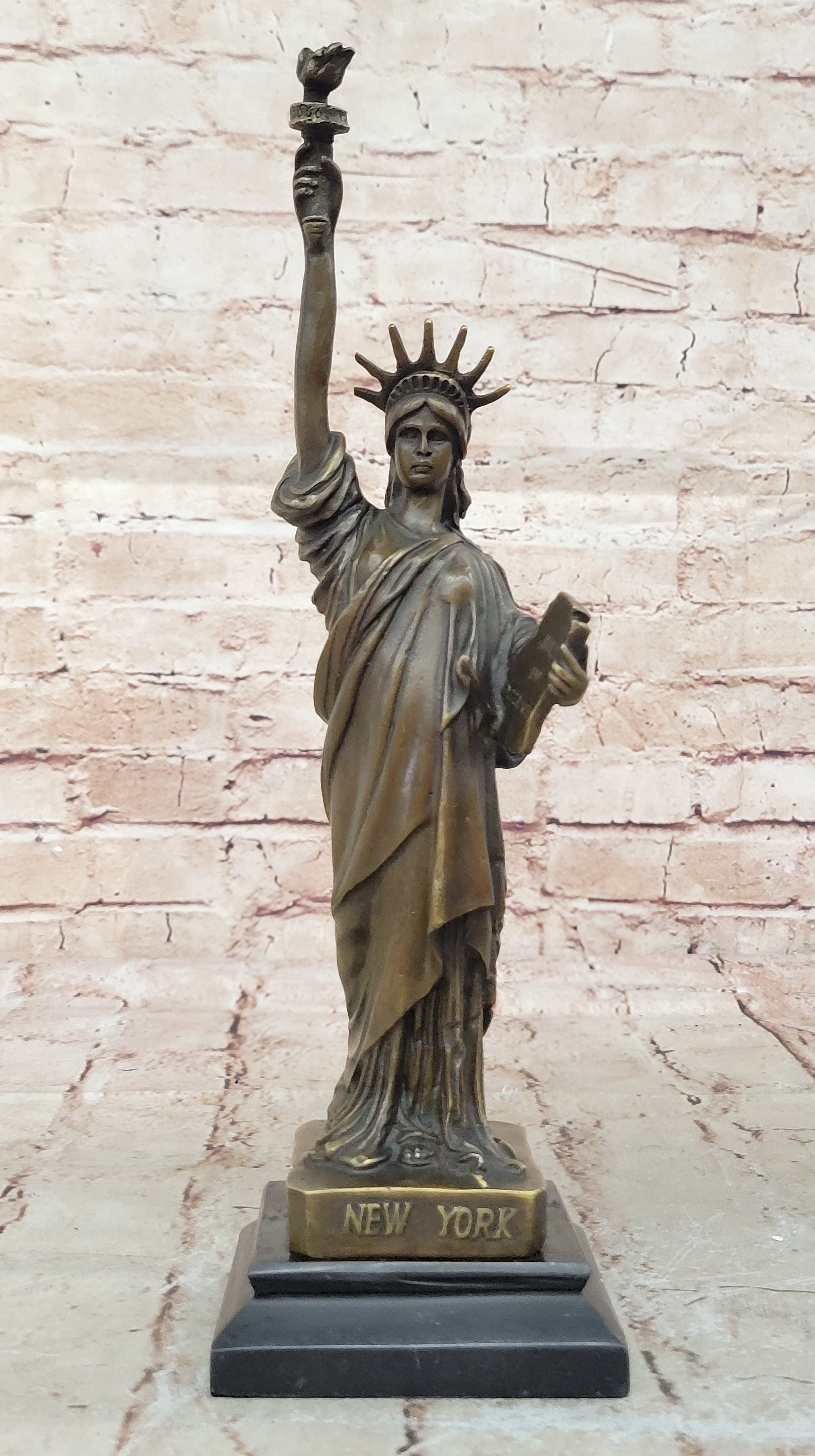 Fisher New York`s Hot Cast Bronze Sculpture: Statue of Liberty NYC Memorabilia Figurine