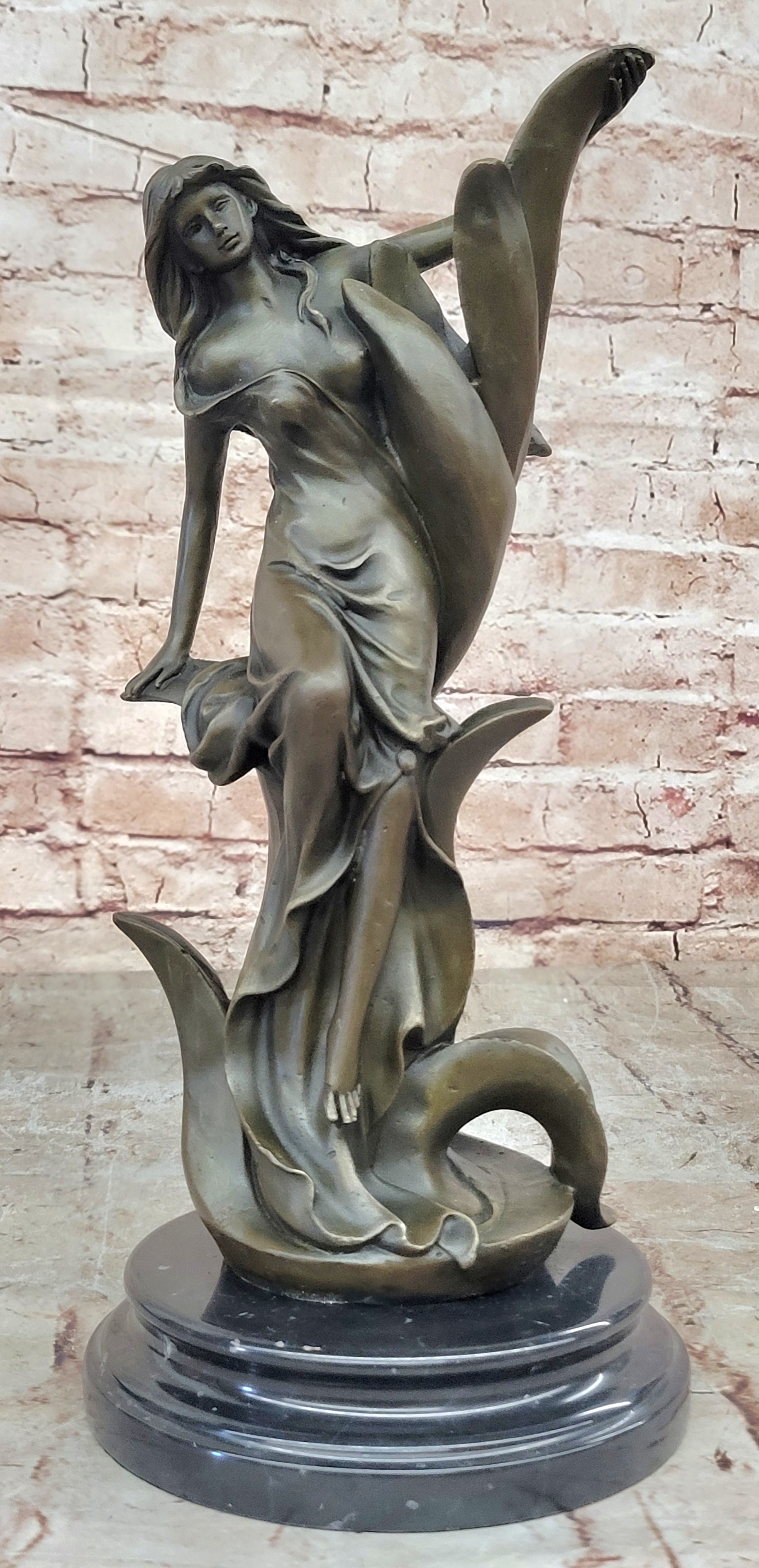 Venus Goddess Bronze Sculpture with Lily – Signed Art Nouveau Figurine, Collectible