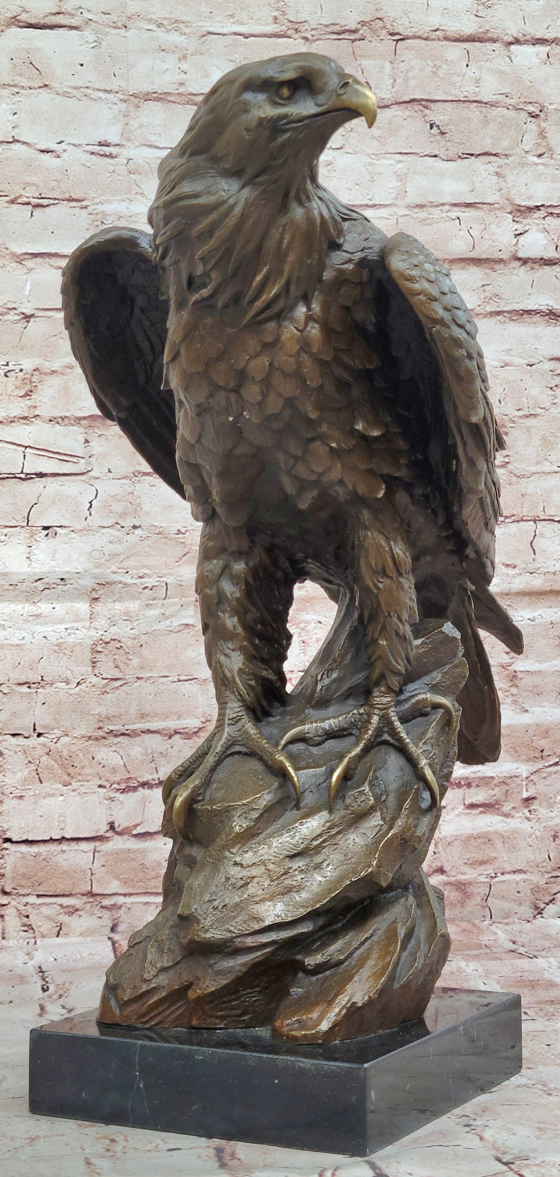 Stunning Eagle 100% Bronze Sculpture Statue Figurine Figure prey Pure Bird decor