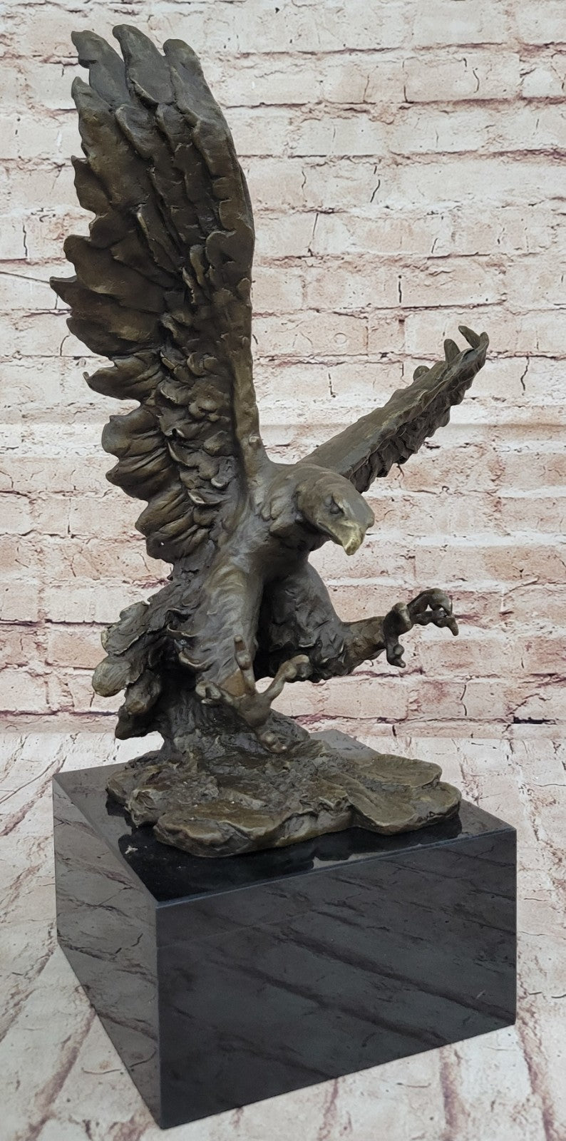Bronze American Bald Eagle on Tree Falcon Osprey Hawk Flag Statue Pride Flying