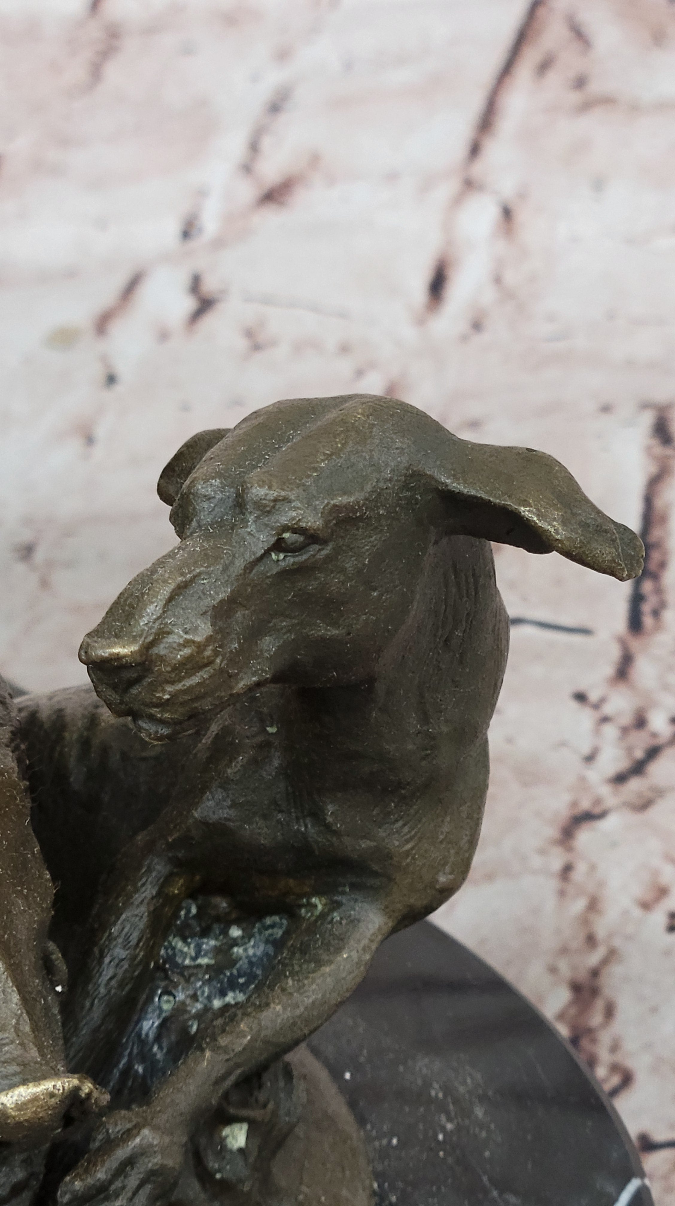 Handcrafted Museum Quality Artwork Hot Cast Wild pig and Dogs Bronze Statue