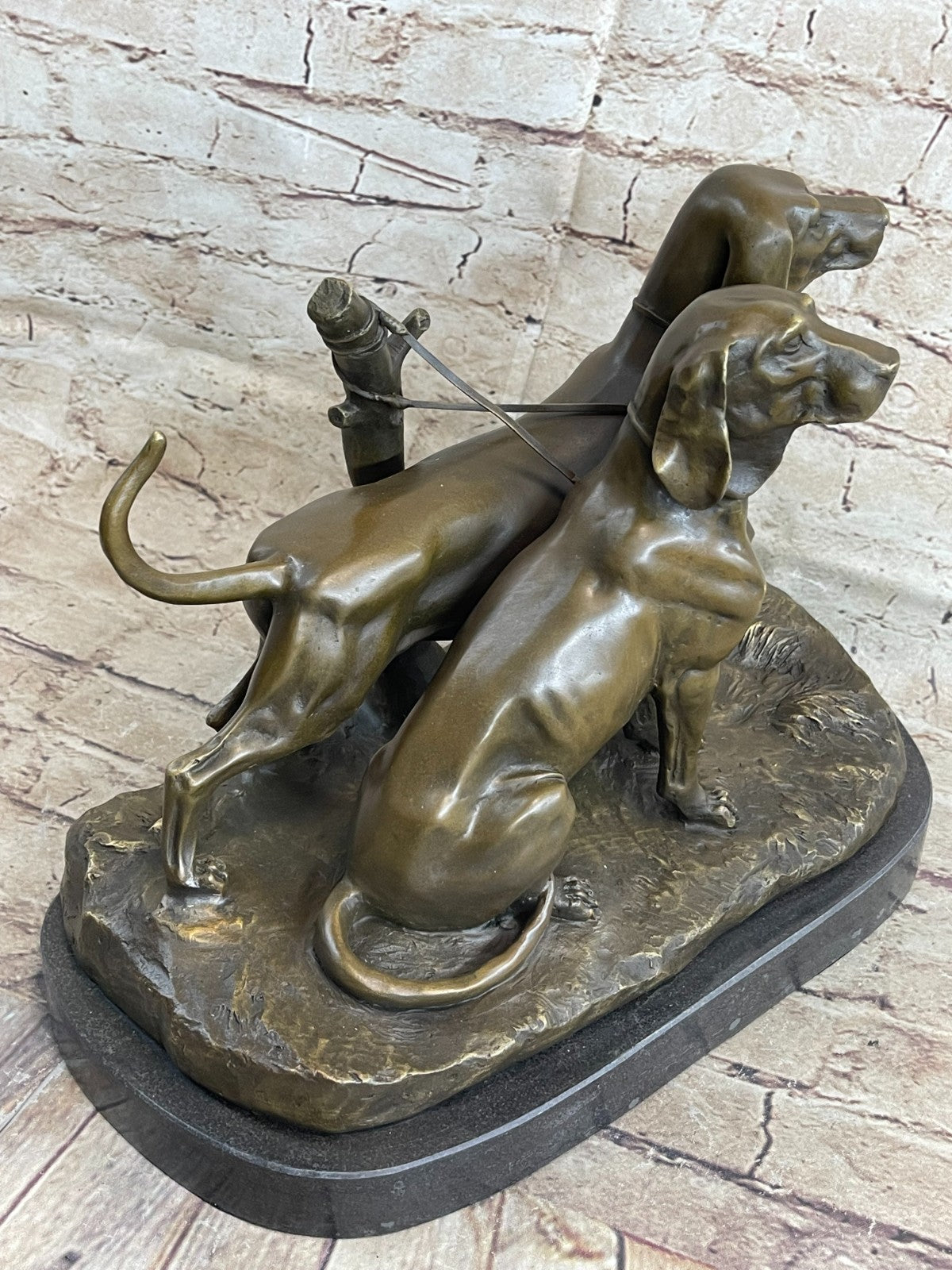 Two Large Pointers Hunting Dog Bird Water Dogs Bronze Marble Statue Home Decor