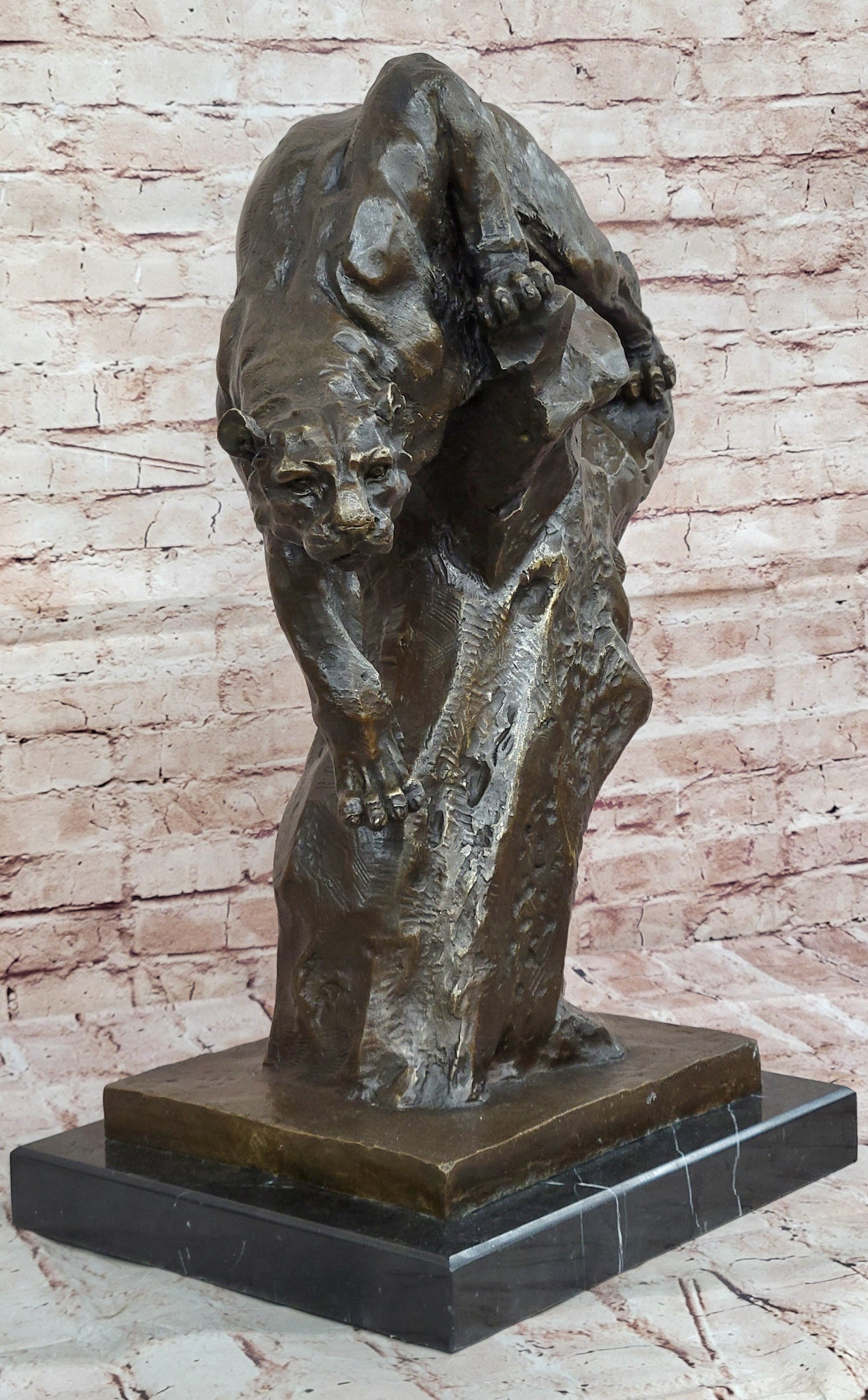 Hand Made Massive Cougar on a tree Stump Bronze Sculpture Home Cabin Decor