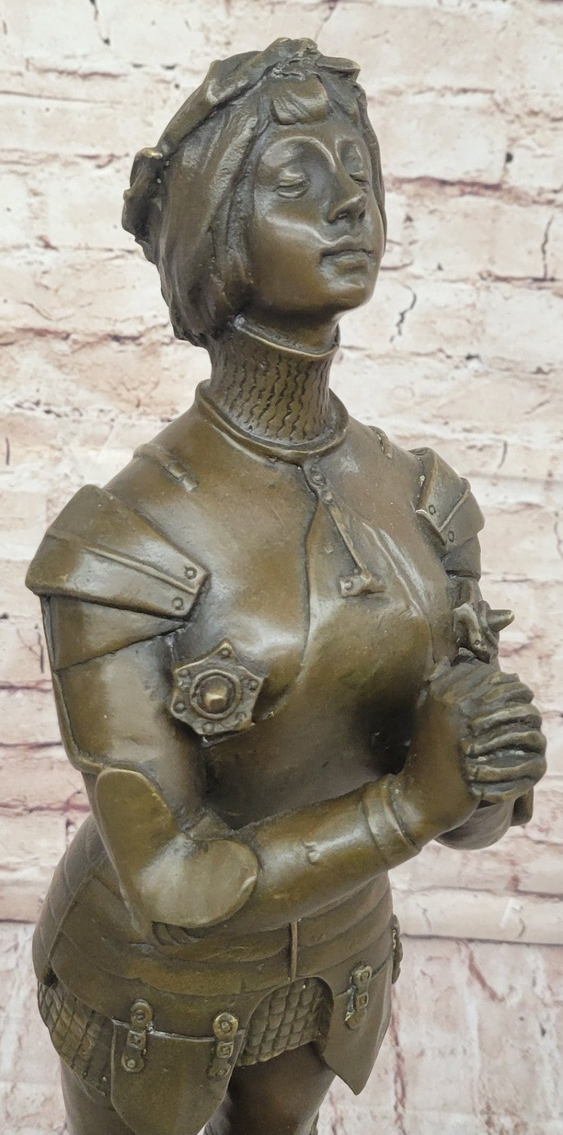MAID ORLEANS FRENCH PRAYING HEROINE SOLDIER Bronze Sculpture Statue Figurine T