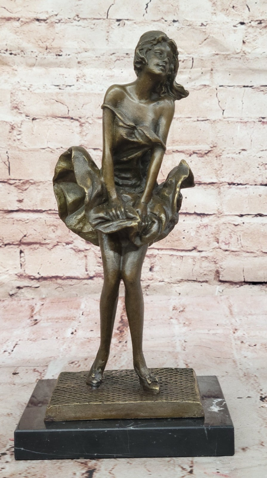 Collector Edition Famous Marylin Monroe Handcrafted by Lost Wax Method Bronze
